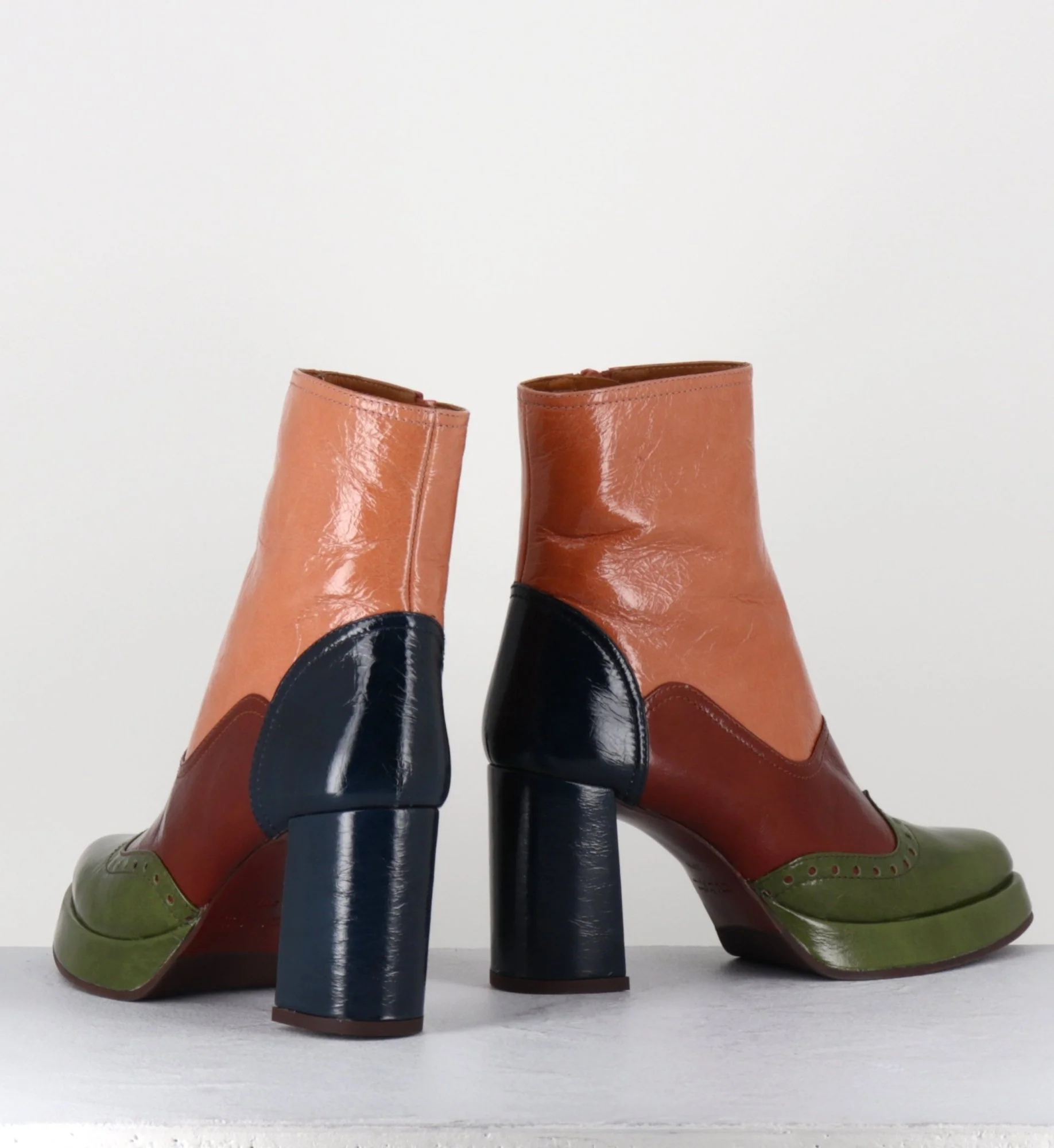 Boots en cuir multicolore & bout pointu fleuri - FAYU MASERATI MILI – Image 8