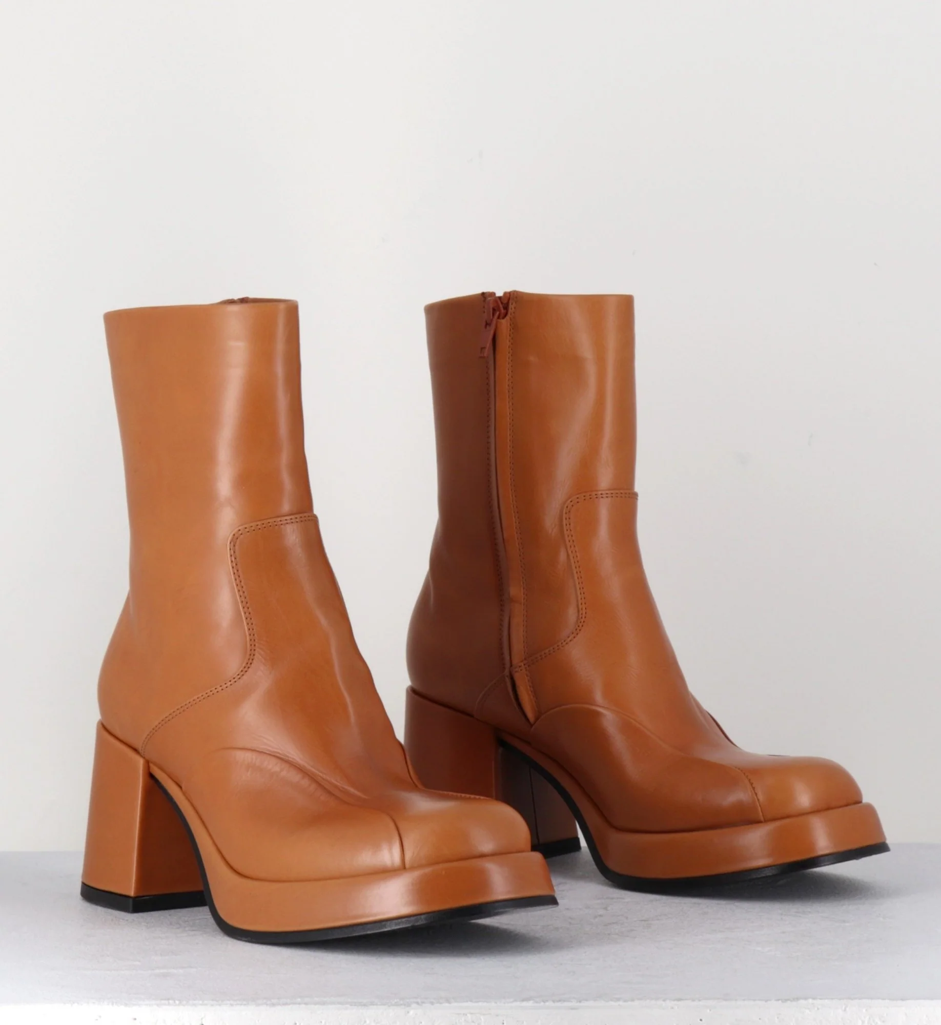 Boots 70s en cuir beige - ARCHI CUOIO – Image 4