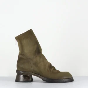 Boots en cuir kaki stone-washed - 51722 PELUCHE CRUST