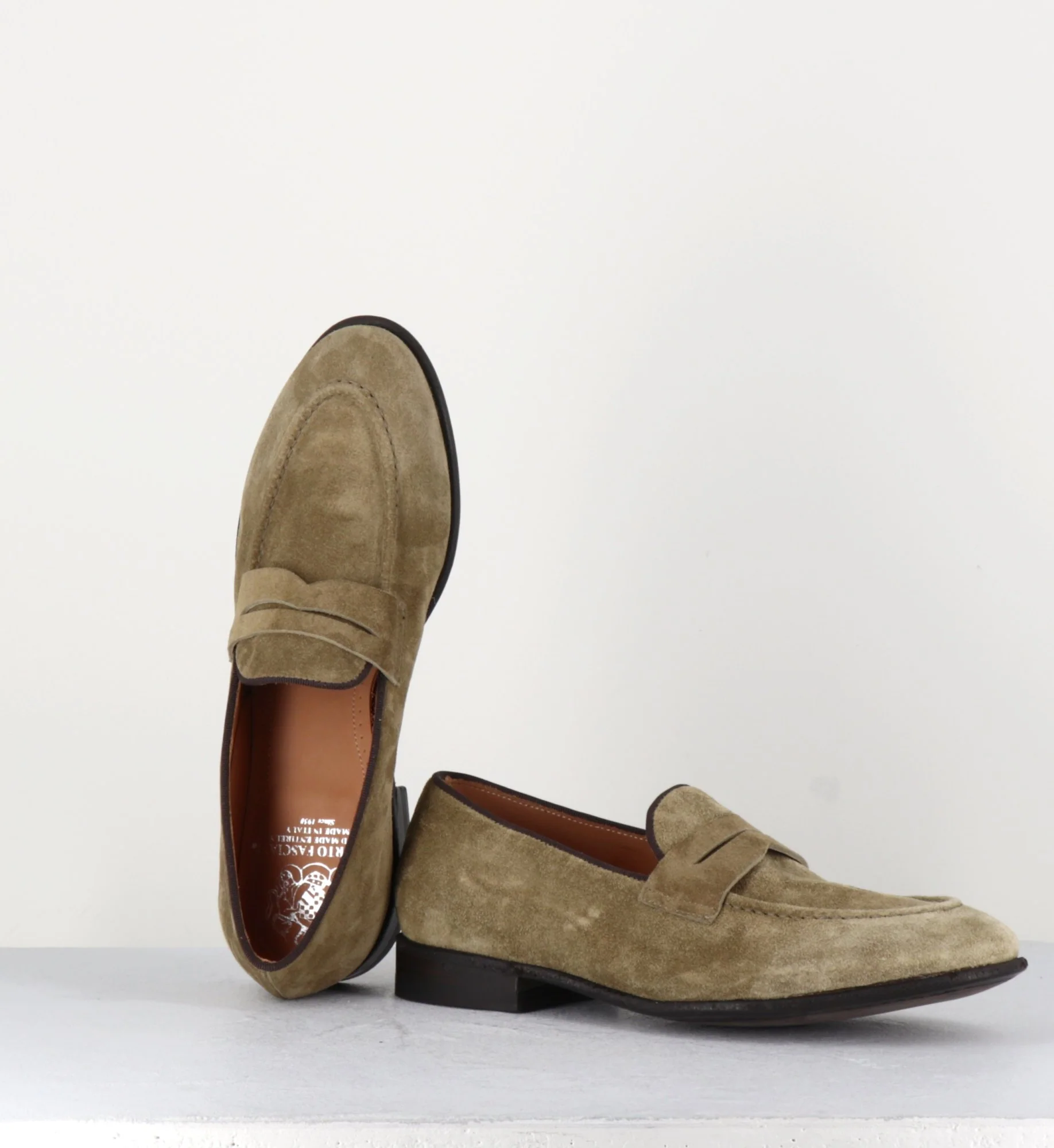 Mocassins plats en daim taupe - DUNIA 80013 TABACCO – Image 9
