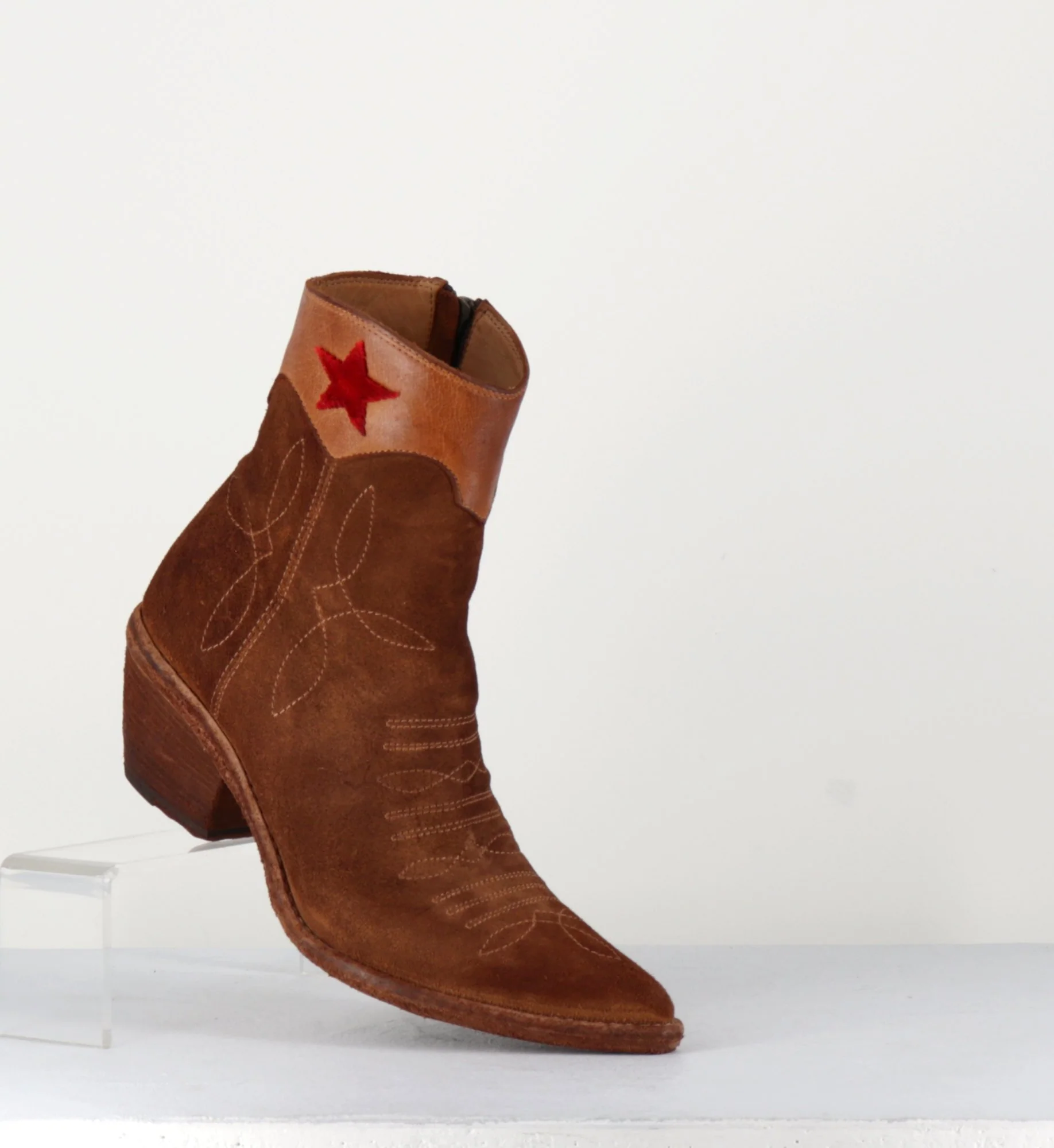 Saantiags en daim camel & étoile rouge - 3804 ROVESCHIO CUOIO – Image 9