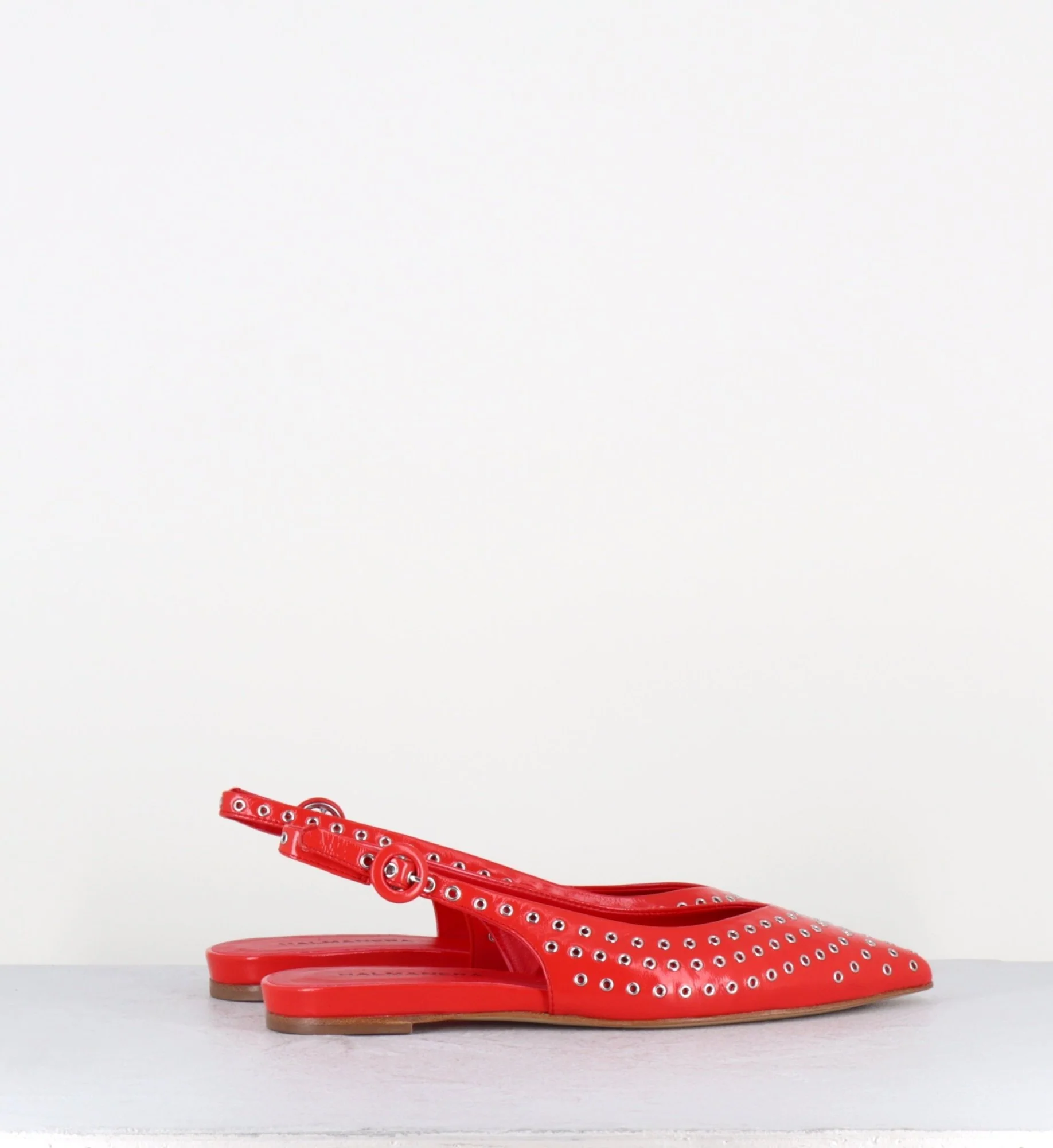 Ballerines slingback pointu cuir rouge & oeillets - LAS53 GLAZE ROSSO – Image 3