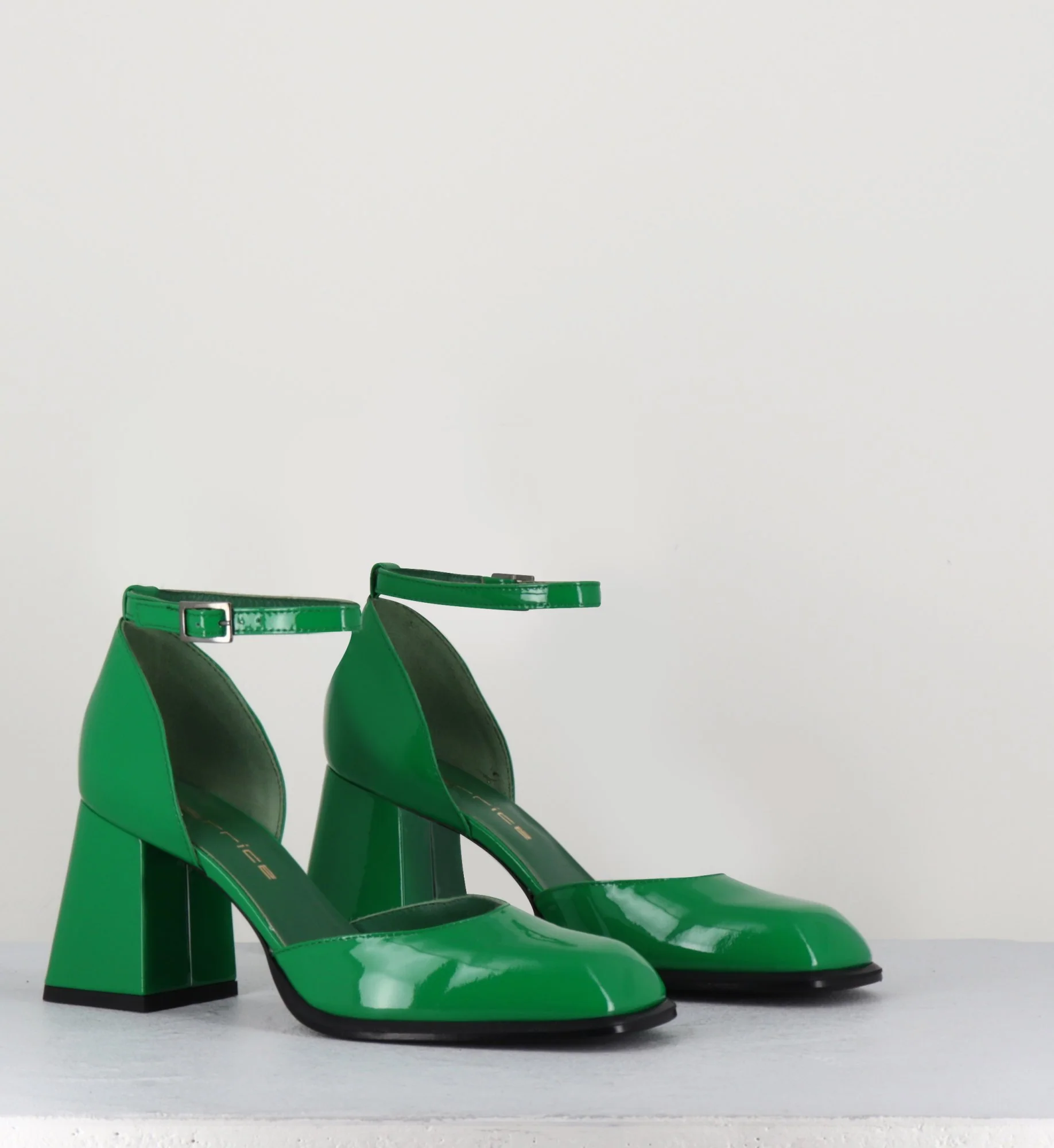 Babies en cuir vernis vert à talon - MIA70 VERDE – Image 4