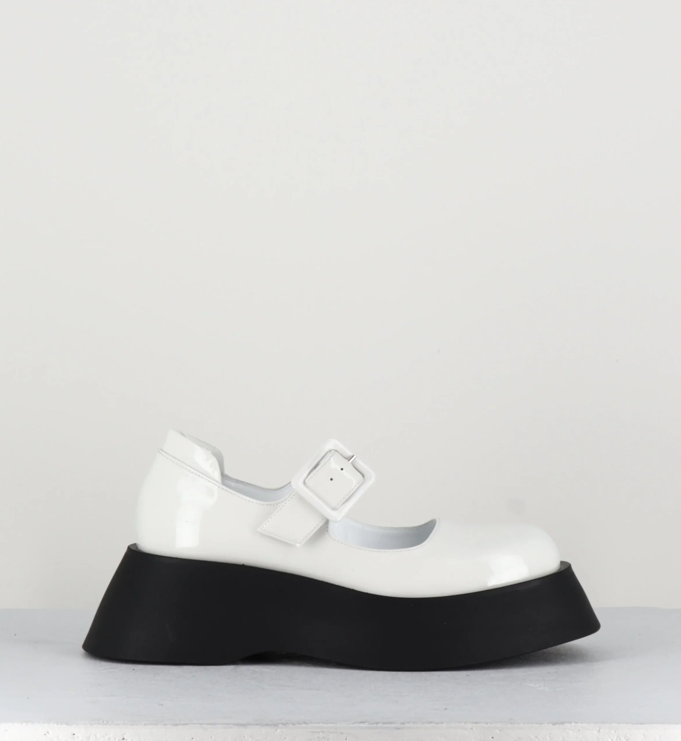 90s babies à plateforme en cuir vernis blanc - CORA VERNICE BIANCO