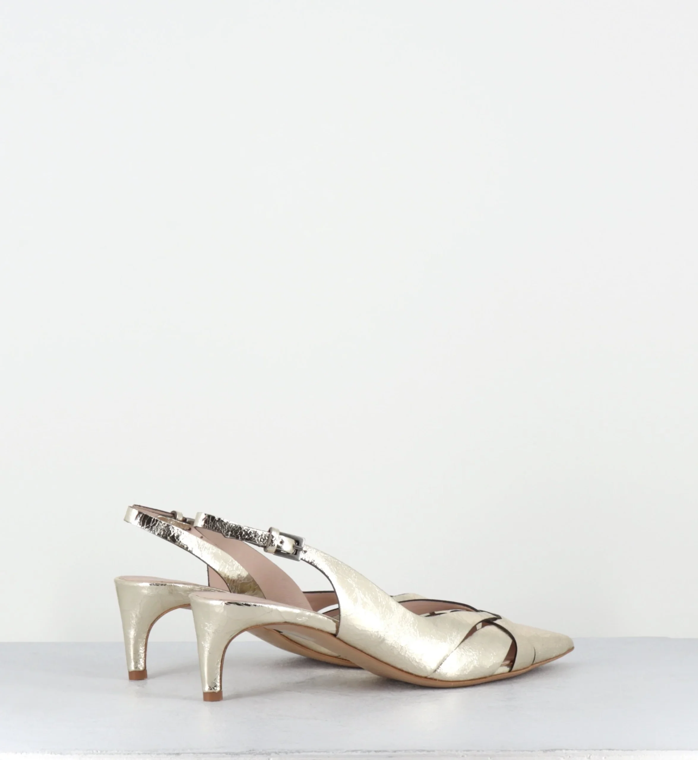 Escarpins slingback pointu petit talon métallisé doré - 11702 CRAK PIRITE – Image 4