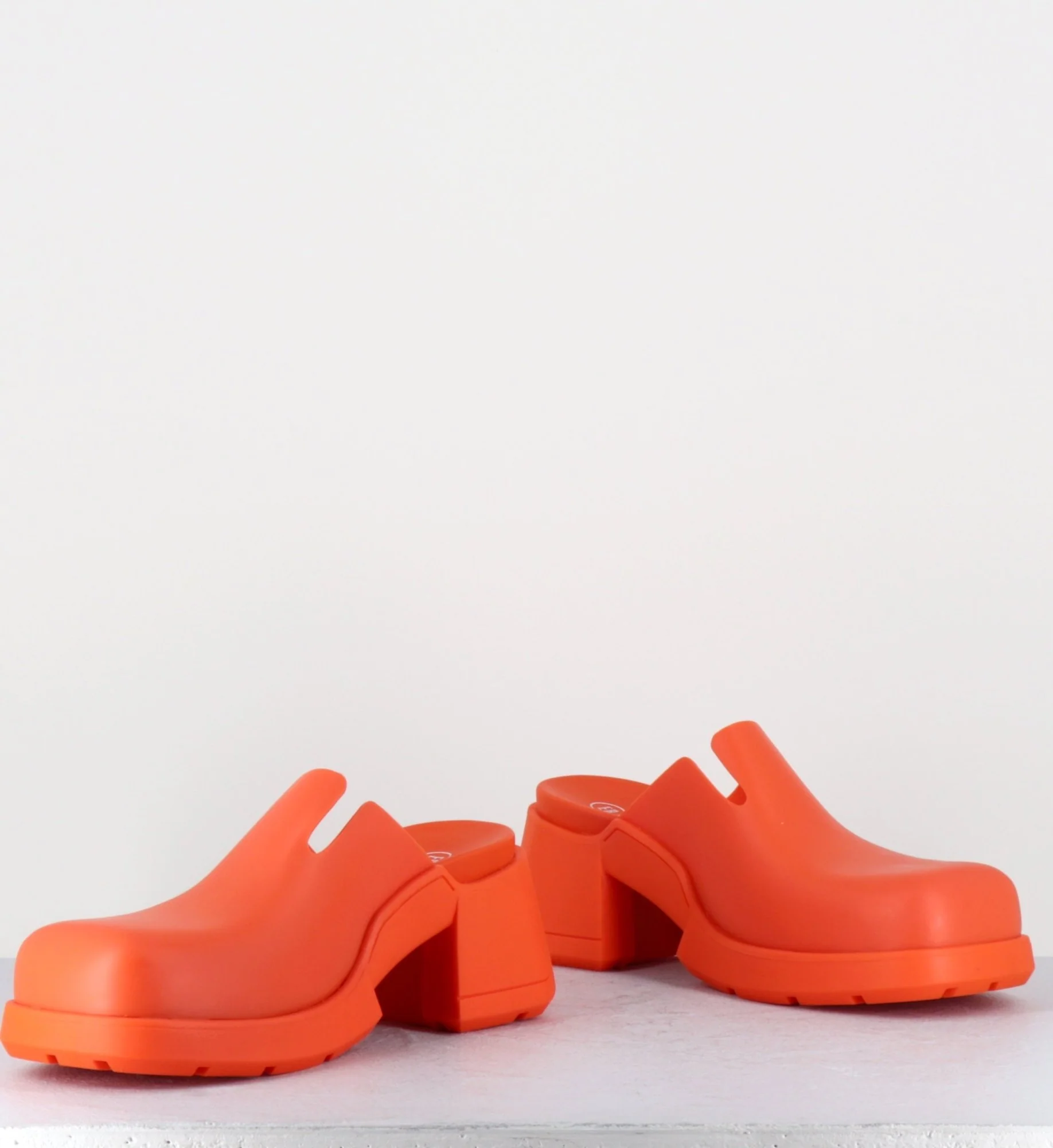 90s orange rubber clogs - BLISSA ORANGE MULES – Image 3