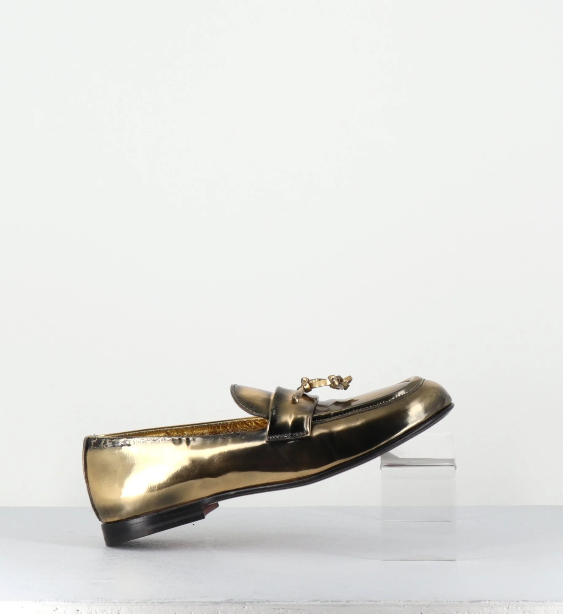 Mocassins souple en cuir métallisé doré - 60264 CAPRA SUPER ORO – Image 7