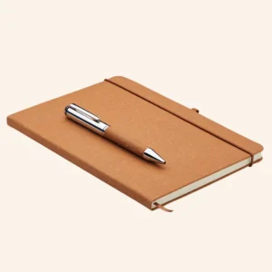 Coffret carnet A5 160 pages et stylo en cuir recyclé Althéane