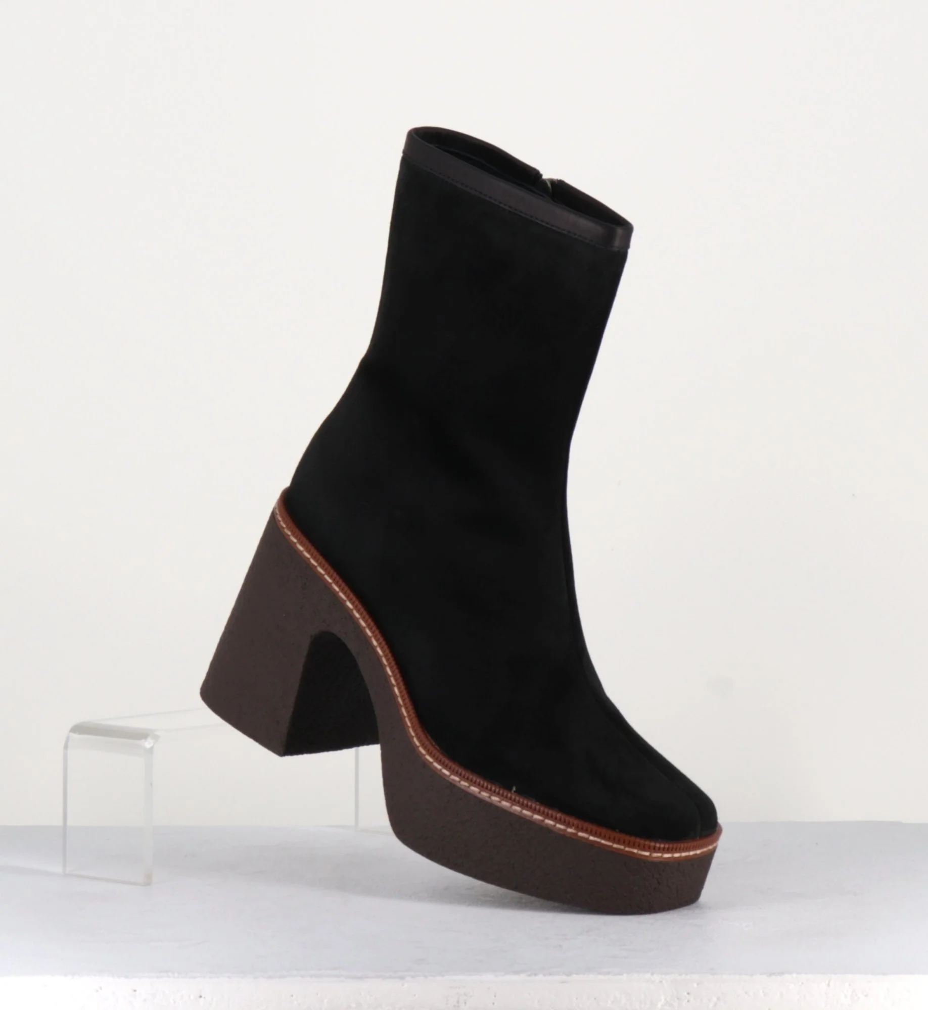 70s Platforms Boots - CARLA21 VELOURS NERO – Image 4