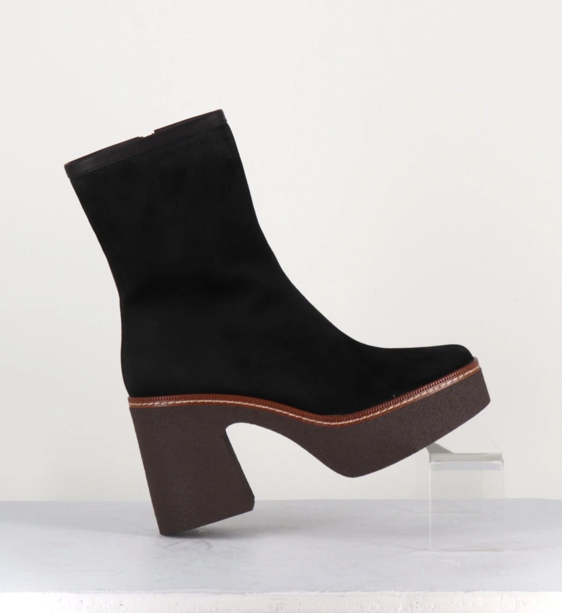 70s Platforms Boots - CARLA21 VELOURS NERO – Image 5