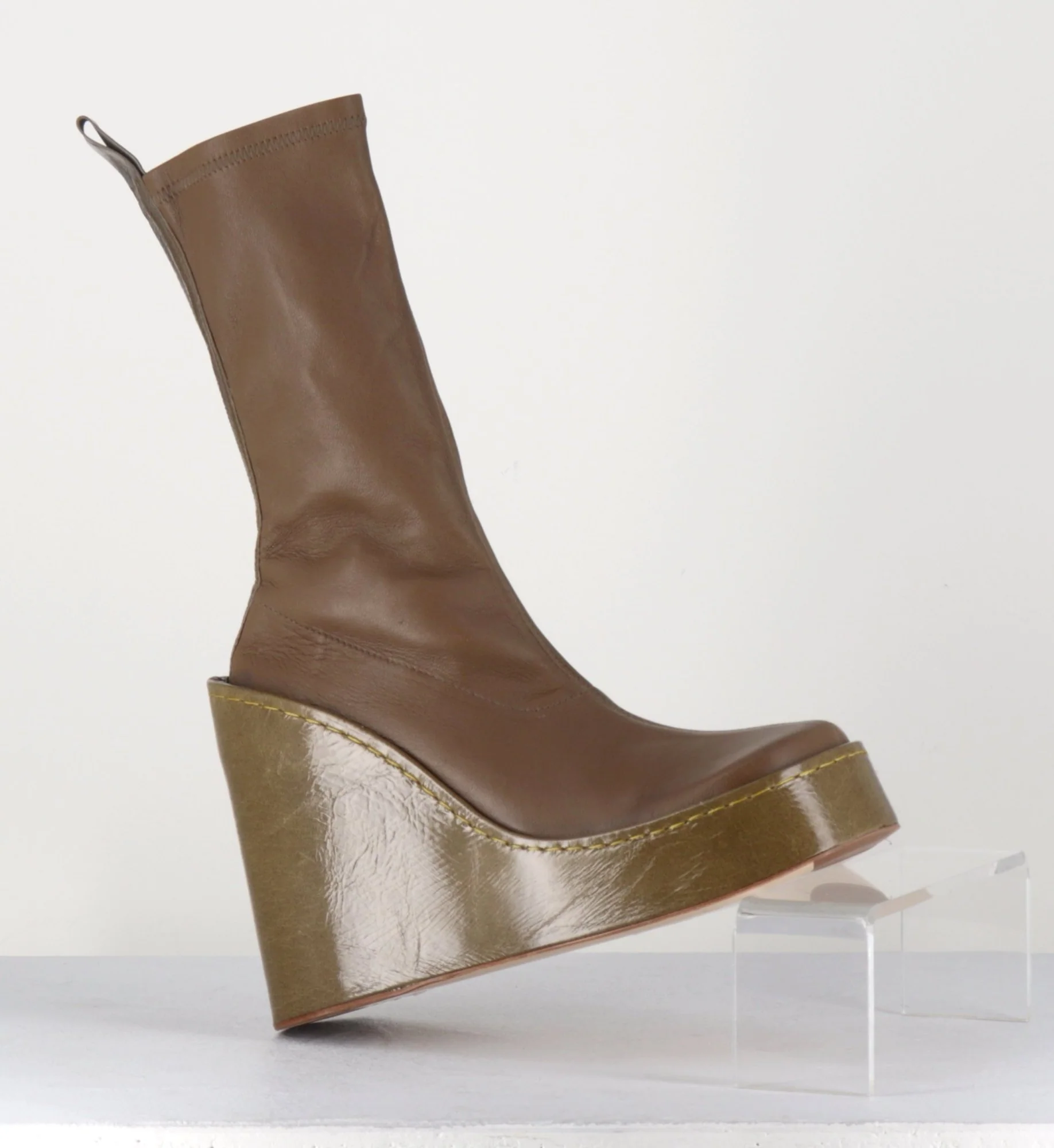 Boots en cuir khaki compensées - HANAE KHAKI BOOTS – Image 8