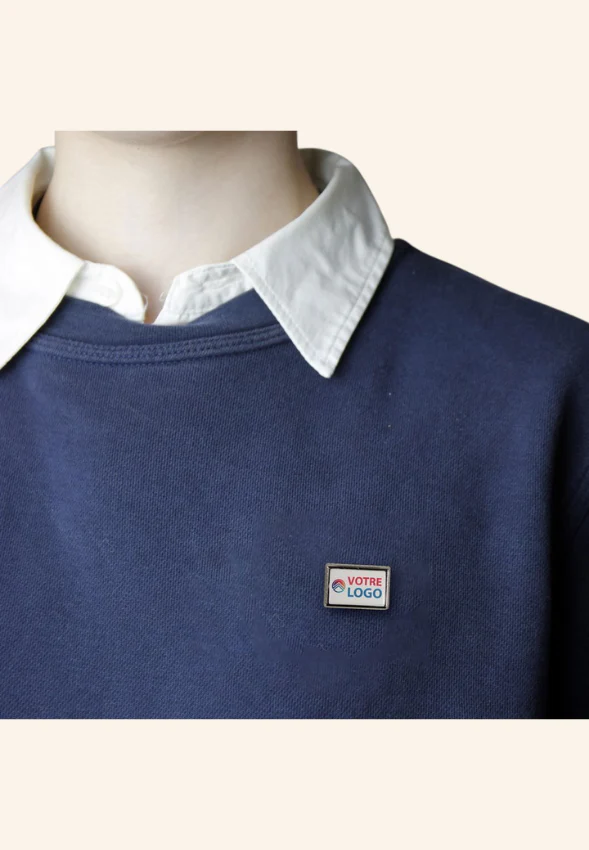 Pin's rectangle en métal PinPolish – Image 3