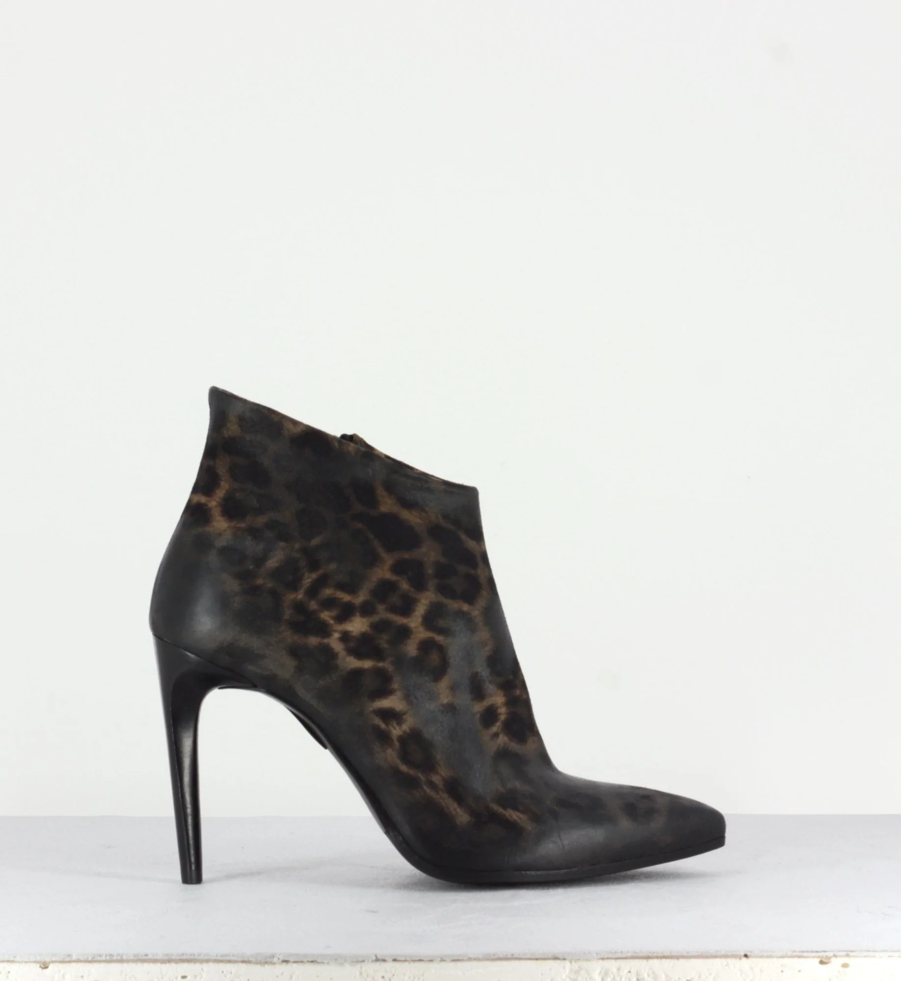 Boots bout pointu talon haut en cuir imprimé léopard - 6588L