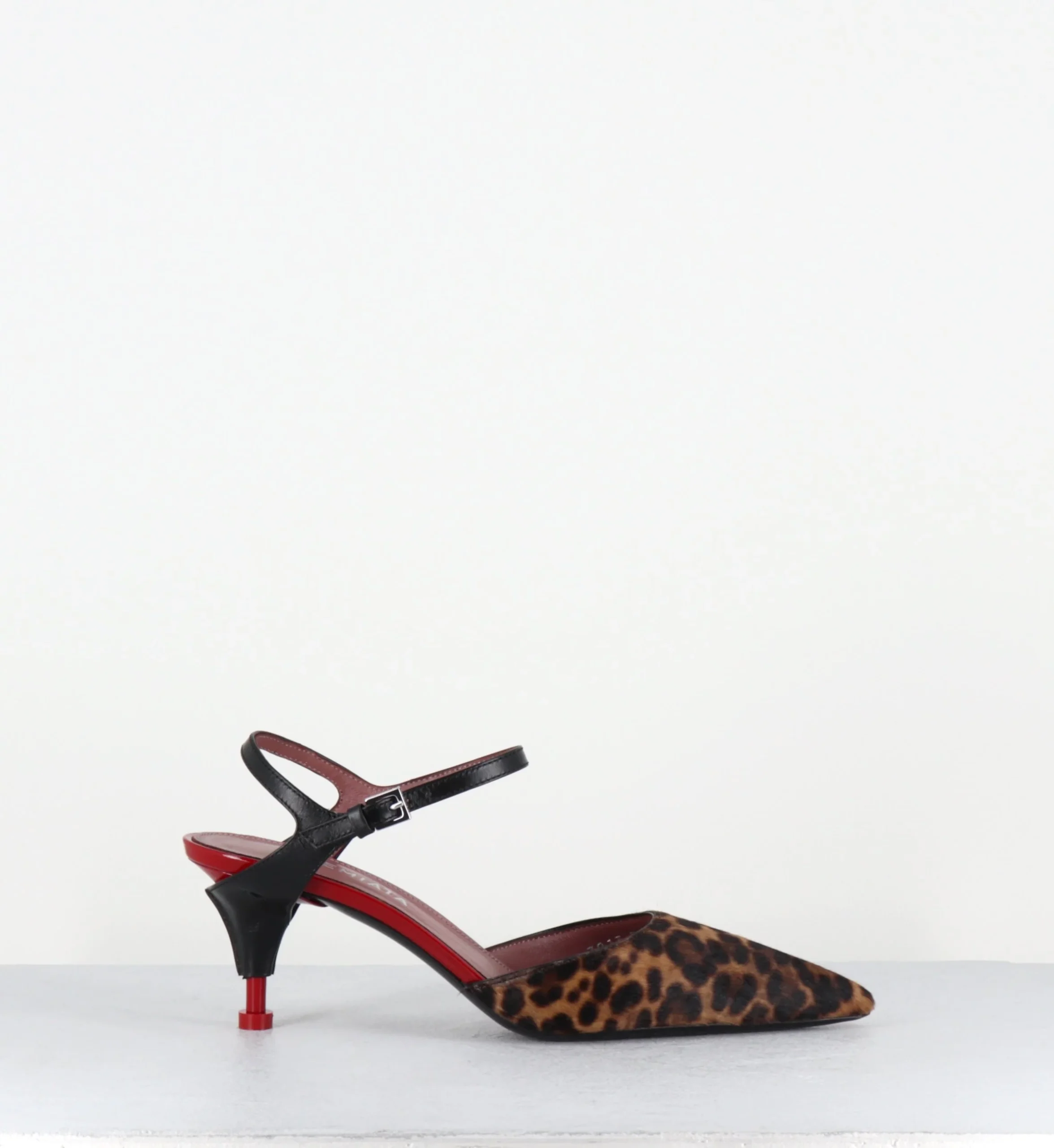 Escarpins bout pointu petit talon pony leopard - M7013 LEO MIELE