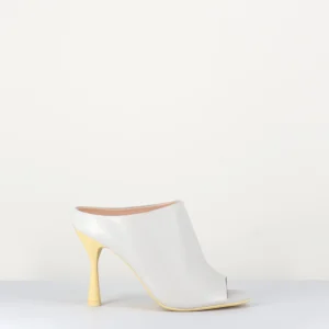 Sandales mules en cuir gris à talon structuré jaune - DEA MULE OFFWHITE