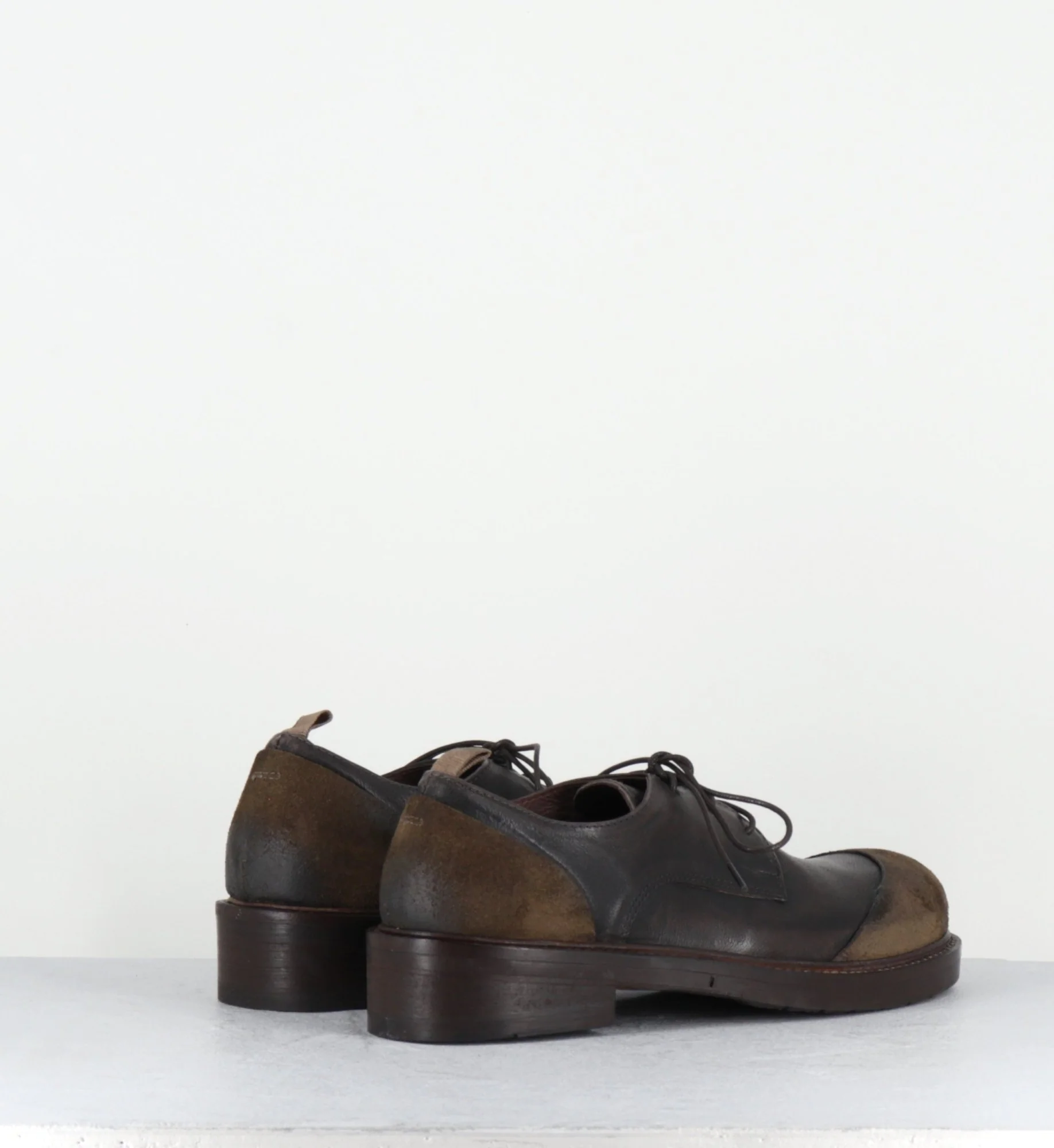 Derbies à lacets en cuir marron brossé & bout rapporté - GAMAN DAVIS MUD – Image 4