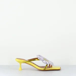 Mules tongs petit talon en jaune à fleurs - LOURDES LIME SANDAL