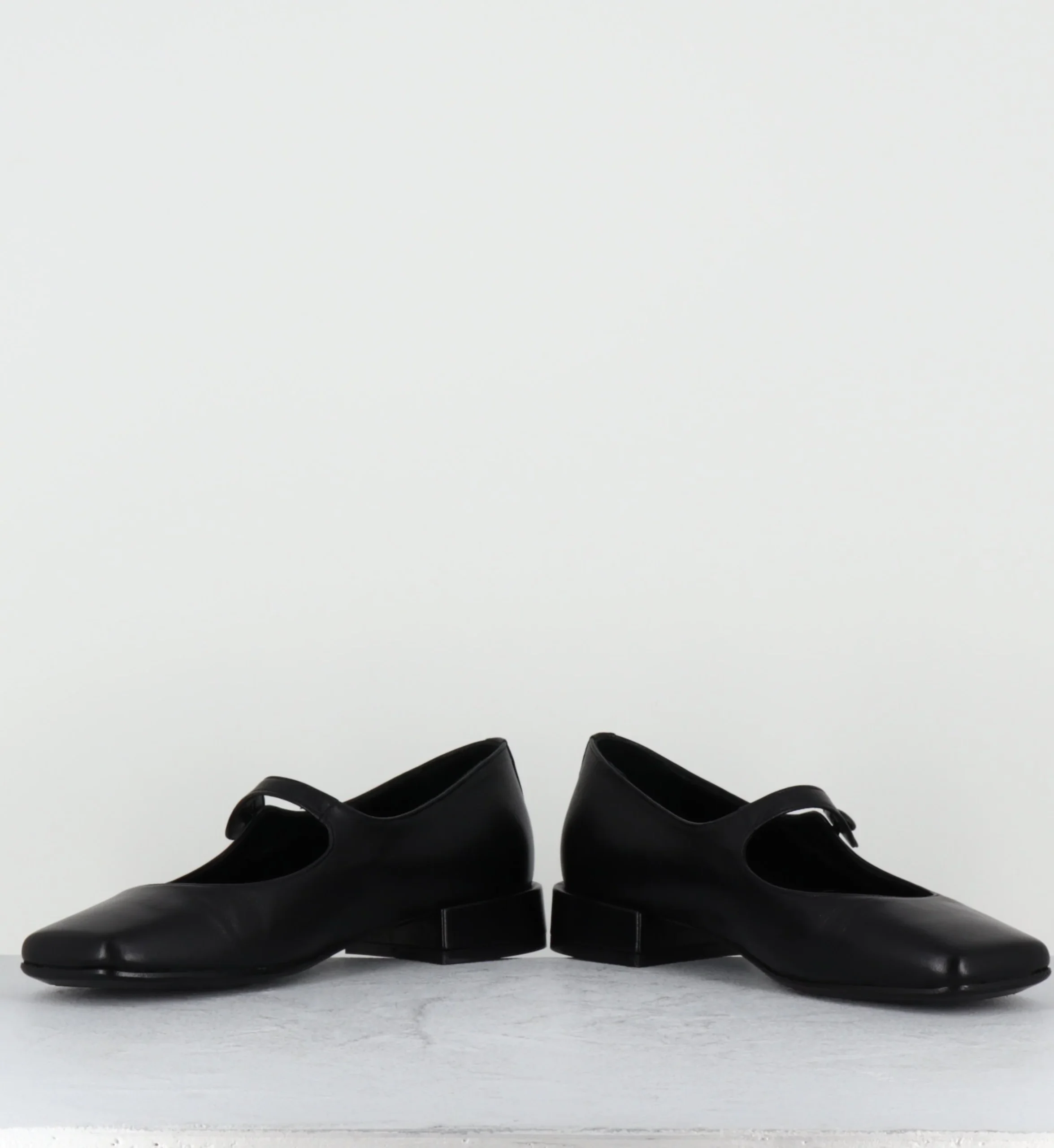 Babies en cuir souple noir bout carré - JANE BLACK COWHIDE – Image 8