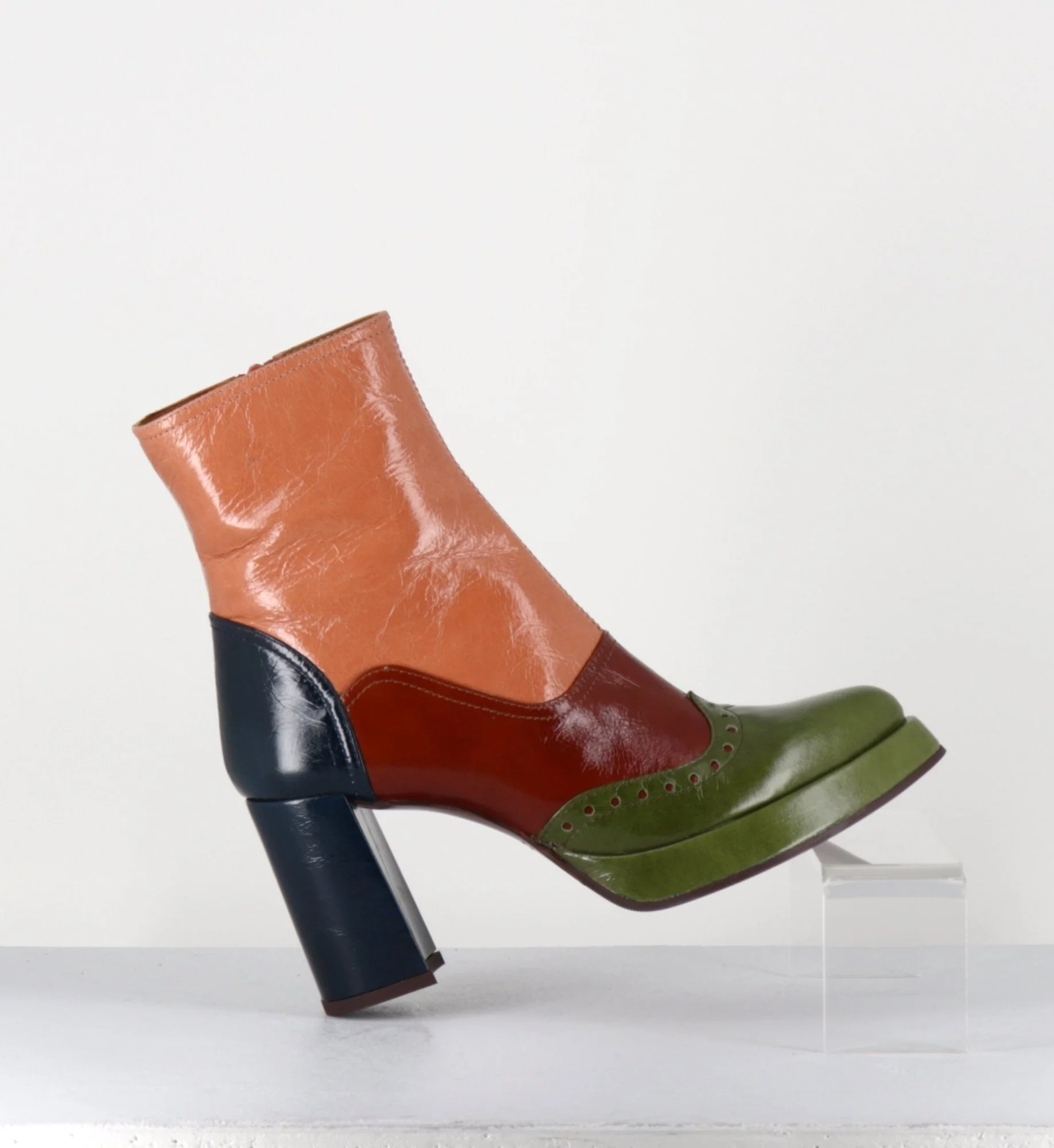 Boots en cuir multicolore & bout pointu fleuri - FAYU MASERATI MILI – Image 5