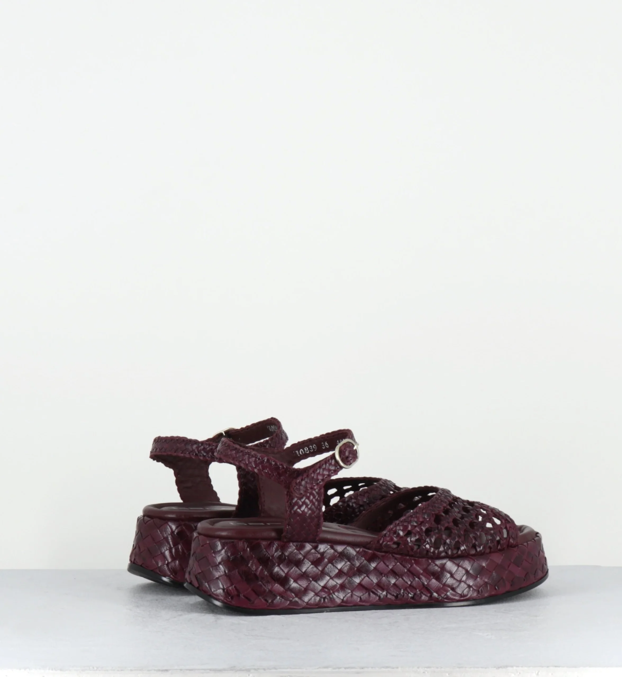 Sandales compensées en cuir tressé prune - FINO PRUGNA TRENZADO – Image 5