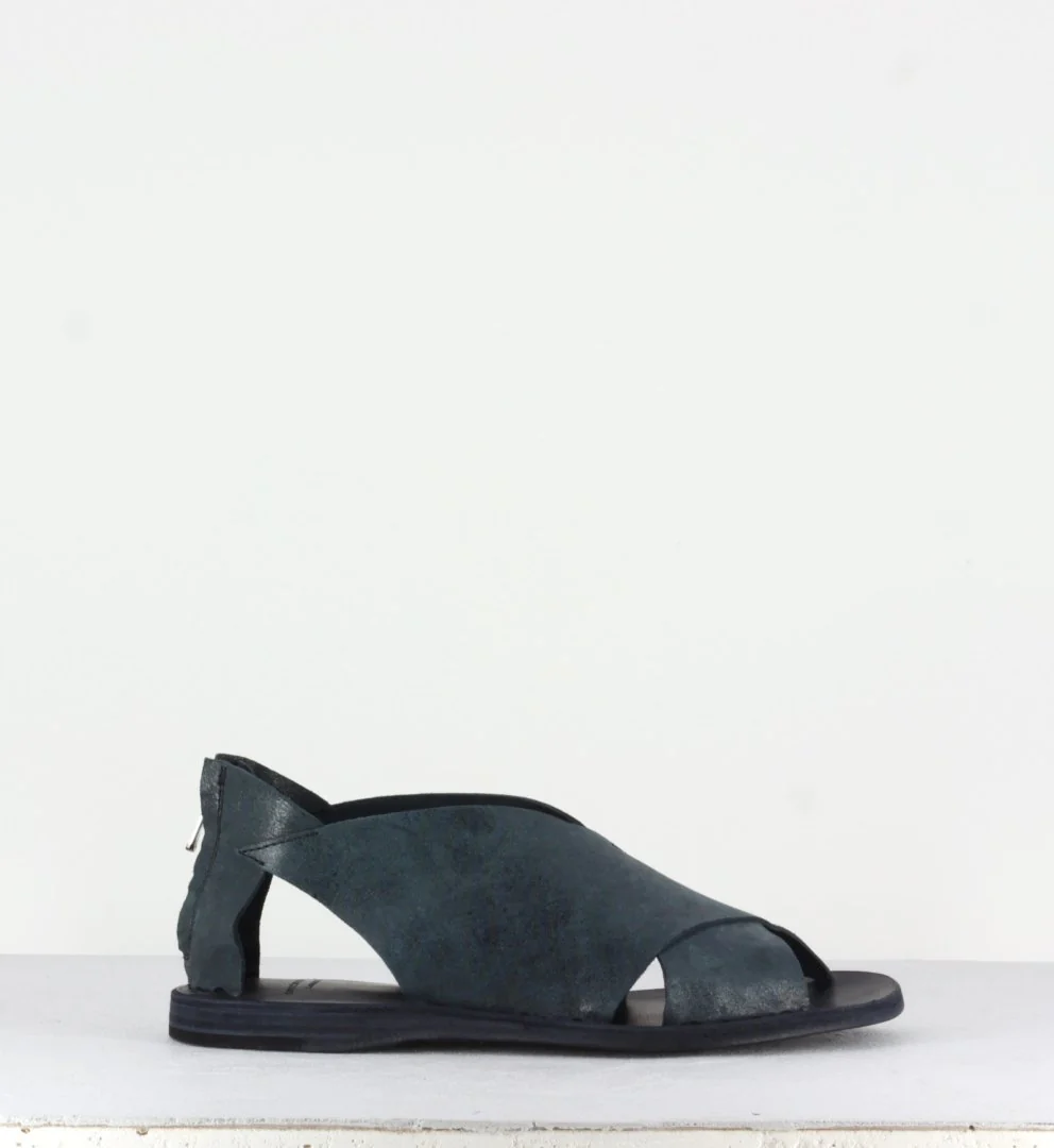 Sandales plates noires - Itaca 026 nero – Image 2