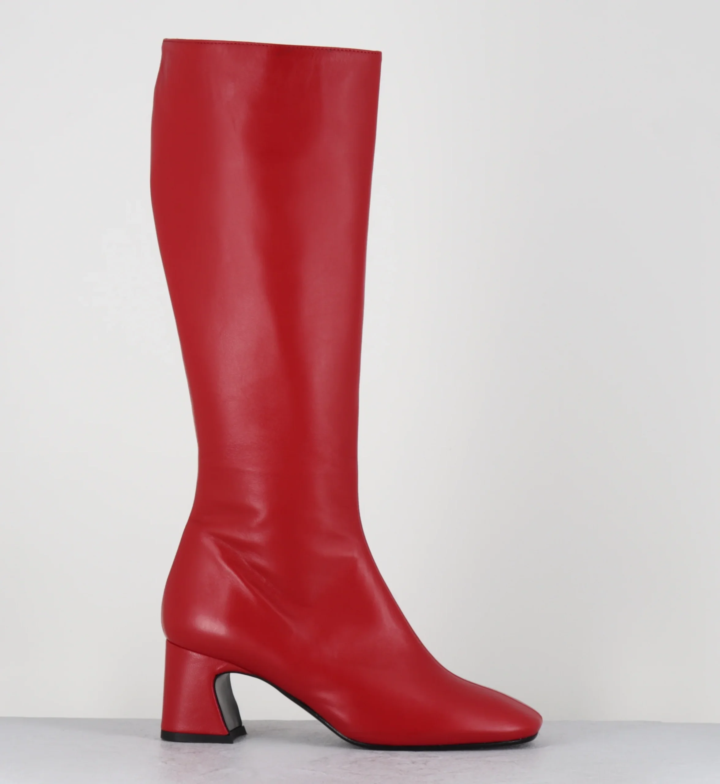 Bootes en cuir rouge bout carré - HELENA NAPPA FUOCO – Image 2