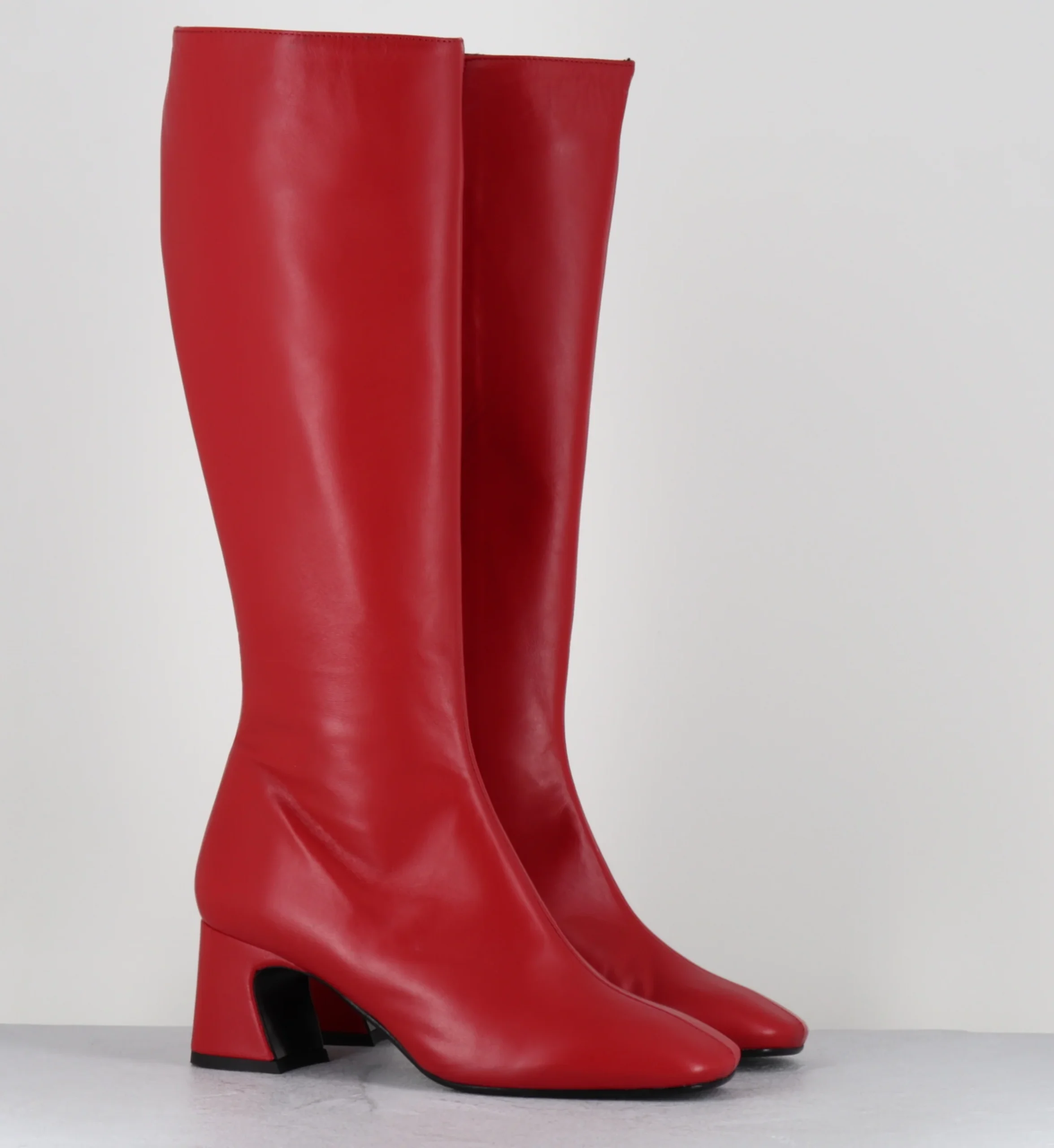 Bootes en cuir rouge bout carré - HELENA NAPPA FUOCO – Image 4