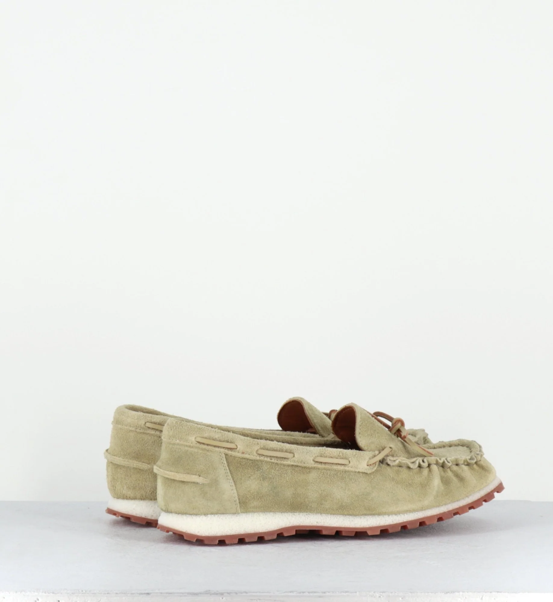 Mocassins bateau en daim kaki clair - KCEL122 GRANO – Image 6