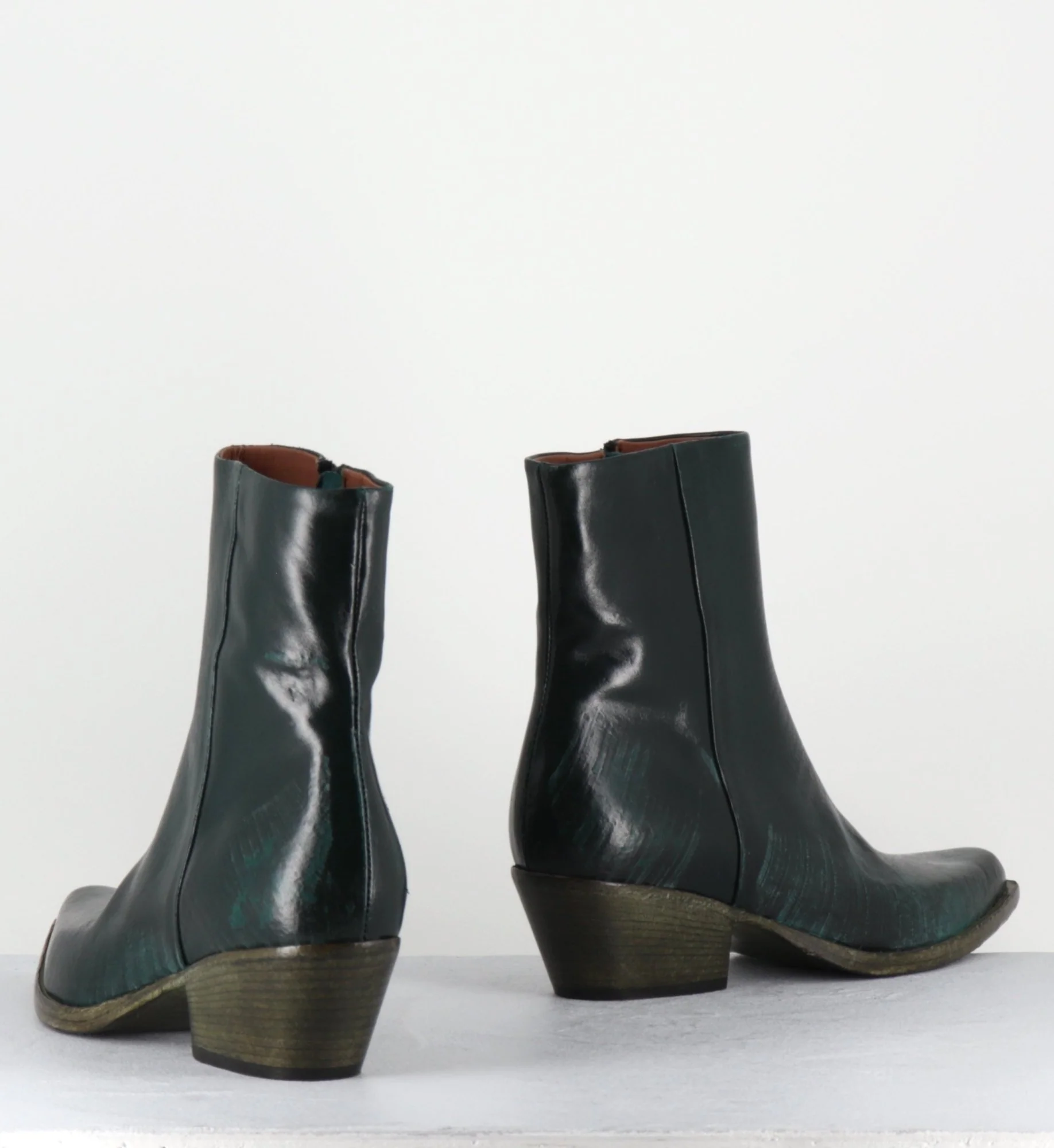 Santiags en cuir vert usé - SEBER3 MORODER BOTTIGLIA – Image 4