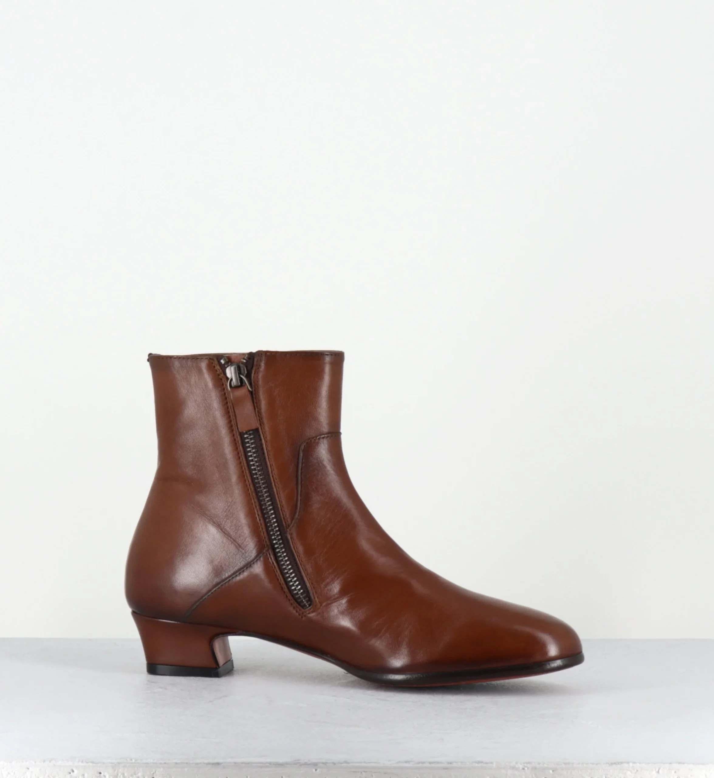 Boots en cuir camel petit talon rétro - 61768 GLAMOUR CUOIO – Image 5