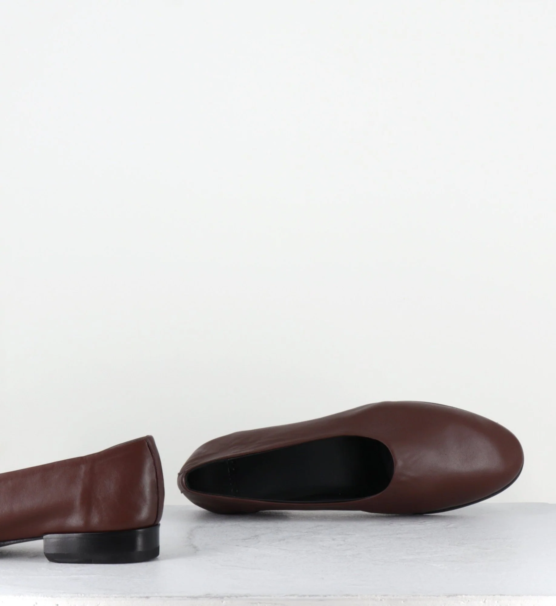 Ballerines japonaises en cuir marron souple - PAMPUM NAPPA SIGARO – Image 3