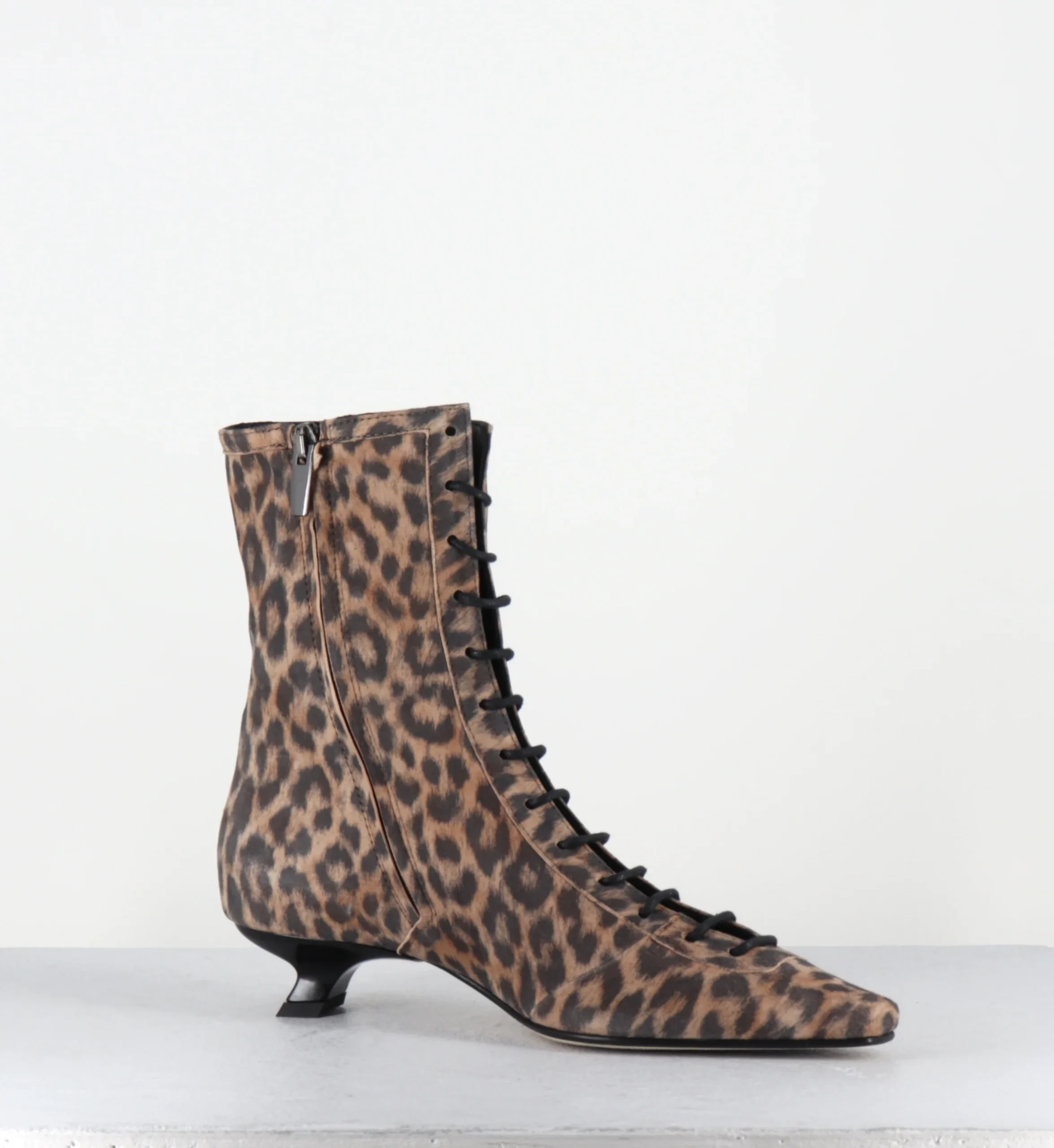 Boots à lacets petit talon imprimé léopard - CORSO KAMELOS MACULATO – Image 6