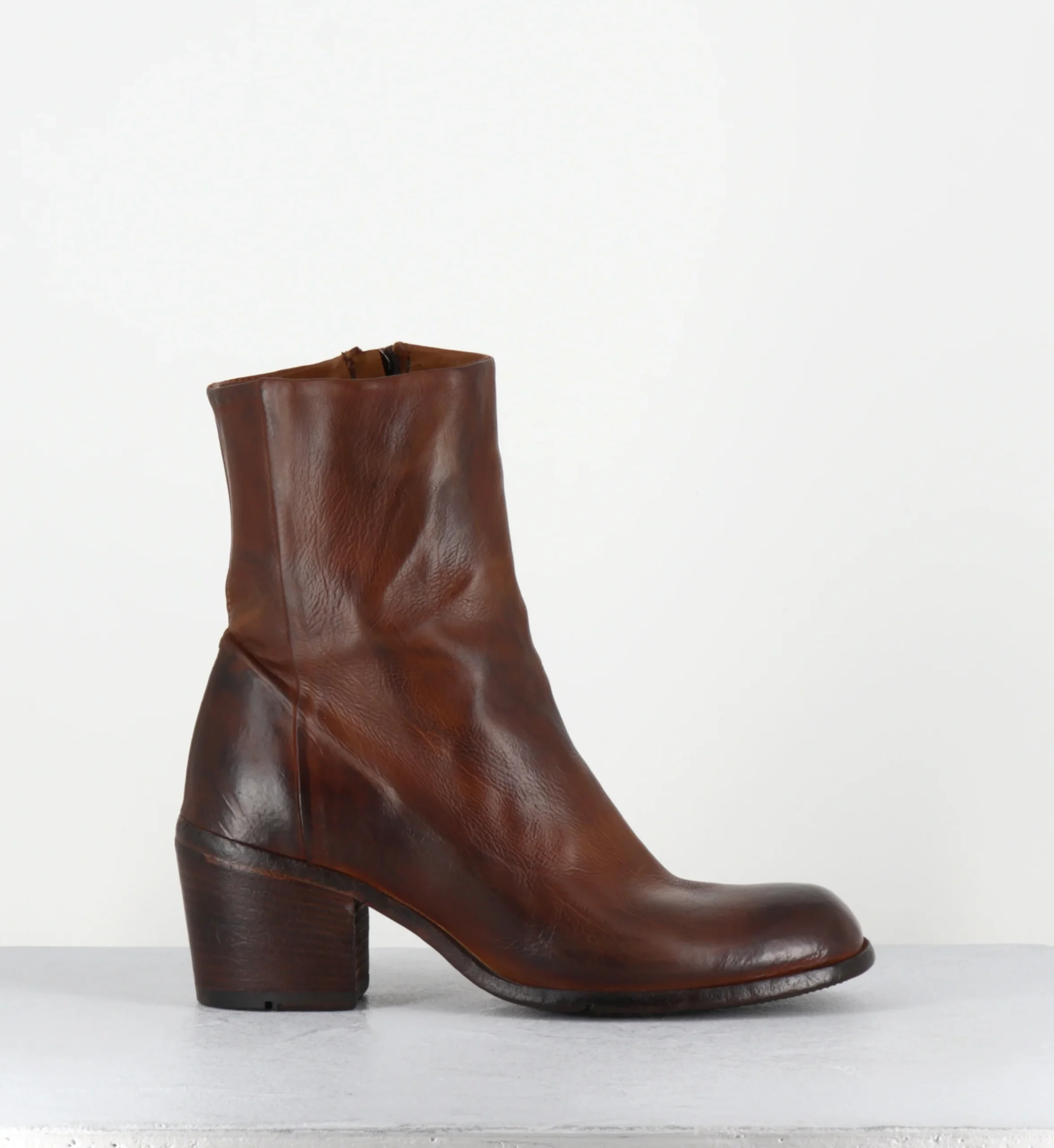 Boots à talon en cuir cognac lavé - IO02A SERRANO COGNAC – Image 2