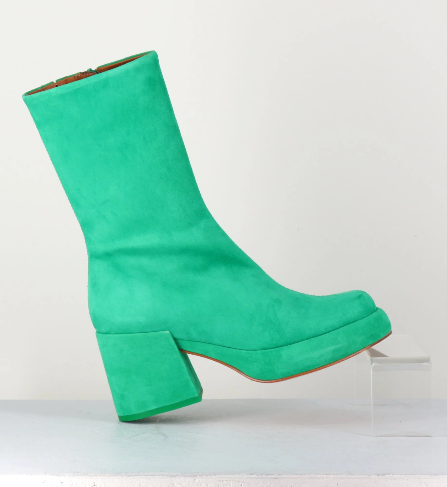 Boots en daim vert - SUSAYE GREEN BOOTS – Image 5