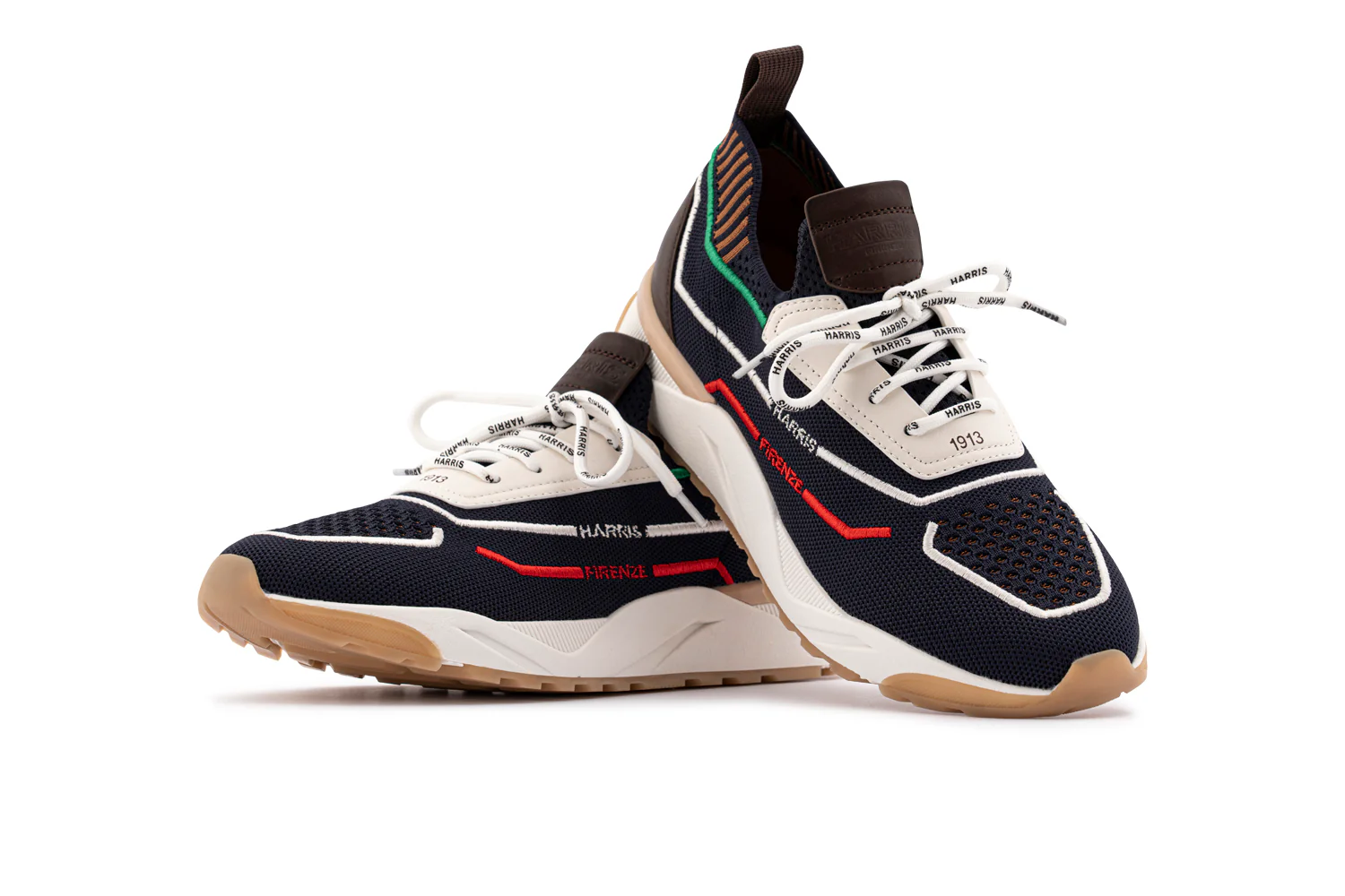 Les baskets glissent sur le tissu – Image 3