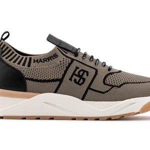 Les baskets glissent sur le tissu