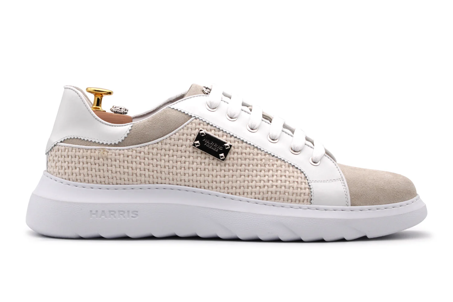 Baskets en toile et en daim