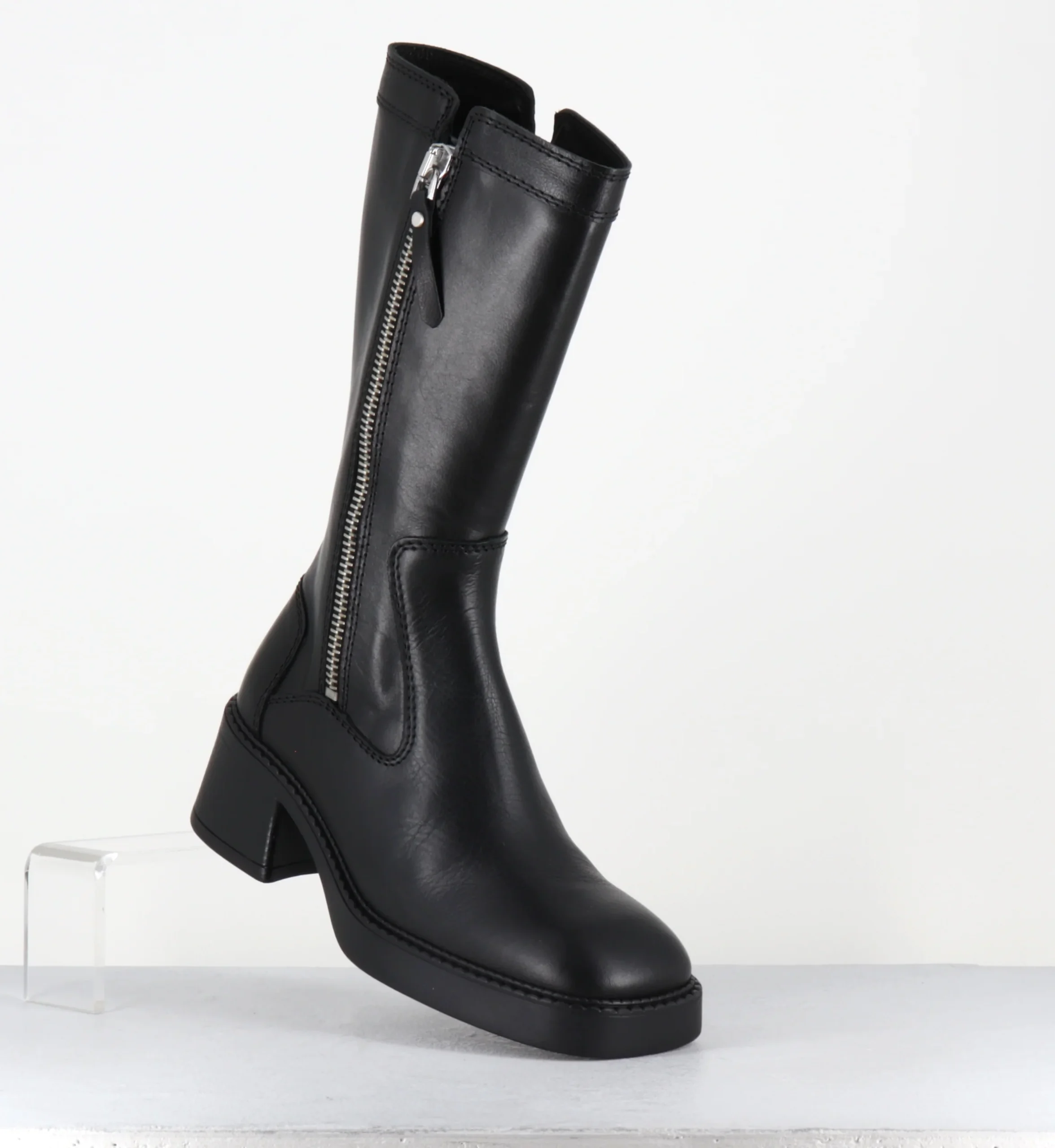 ANKE BLACK BOOTS – Image 4