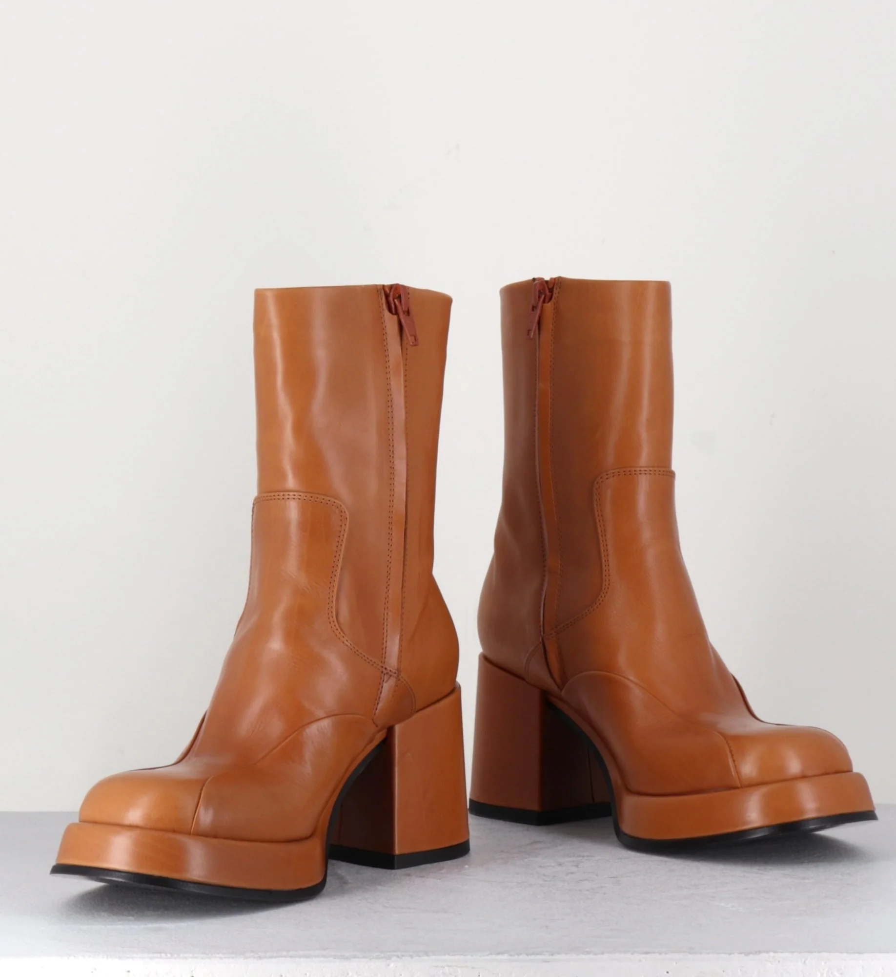Boots 70s en cuir beige - ARCHI CUOIO – Image 3
