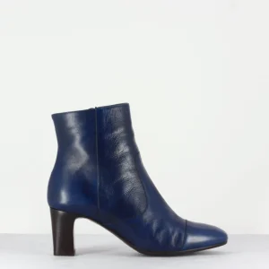 Bottines petit talons en cuir marine F568 - Garrice Lab