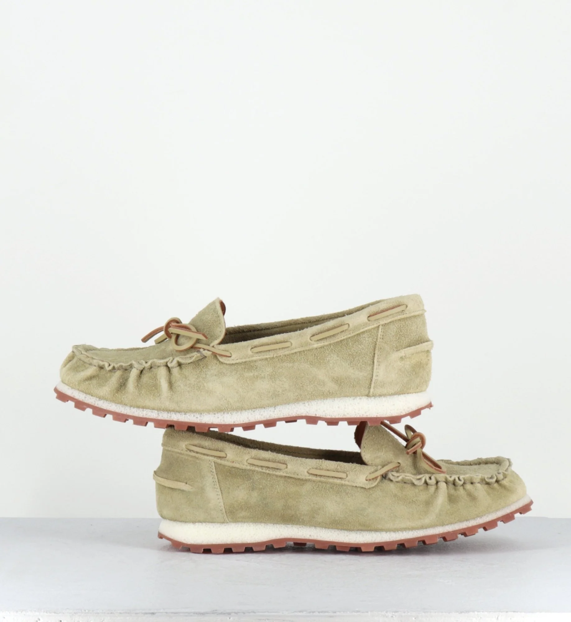 Mocassins bateau en daim kaki clair - KCEL122 GRANO – Image 5