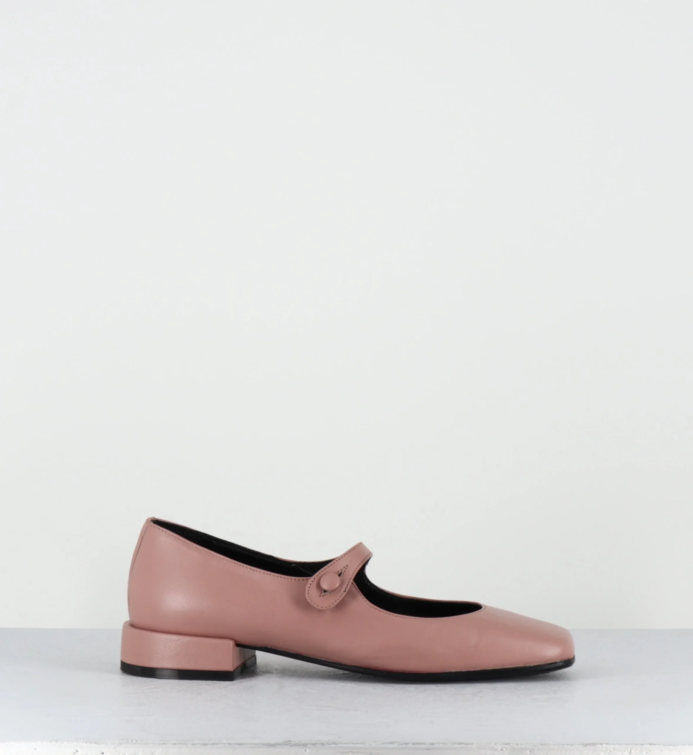 Babies en cuir souple rose poudré à bout carré - JANE NATURAL COWHIDE – Image 2