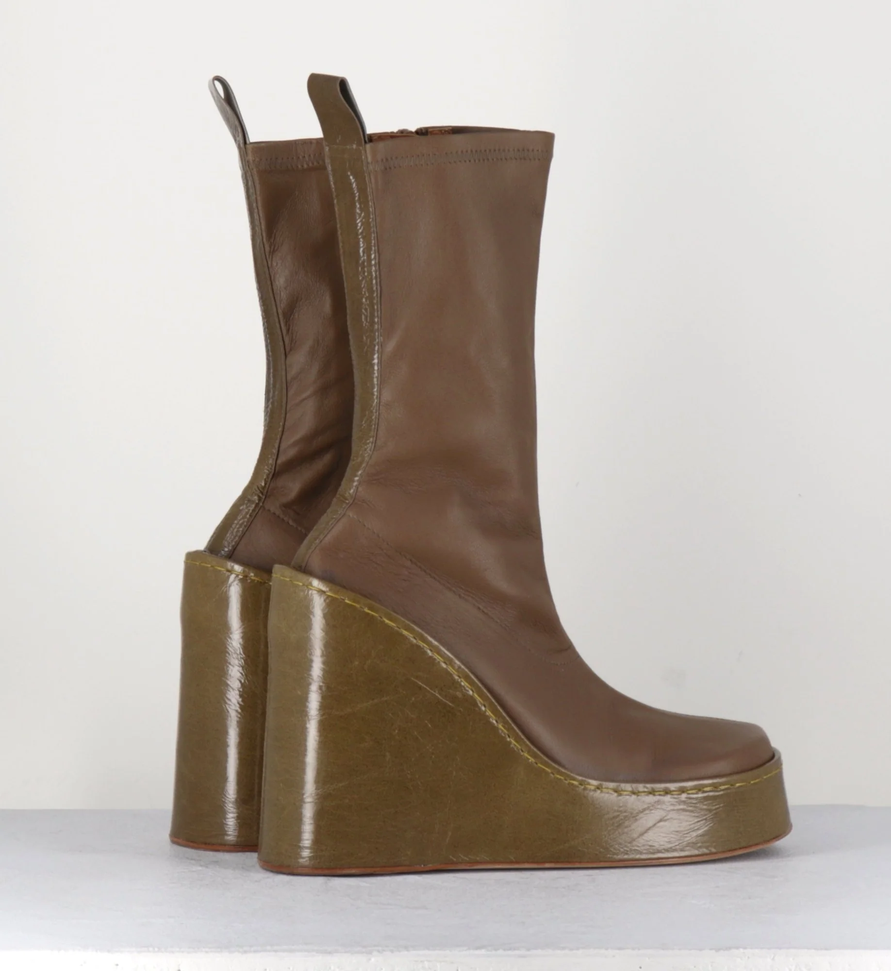 Boots en cuir khaki compensées - HANAE KHAKI BOOTS – Image 5
