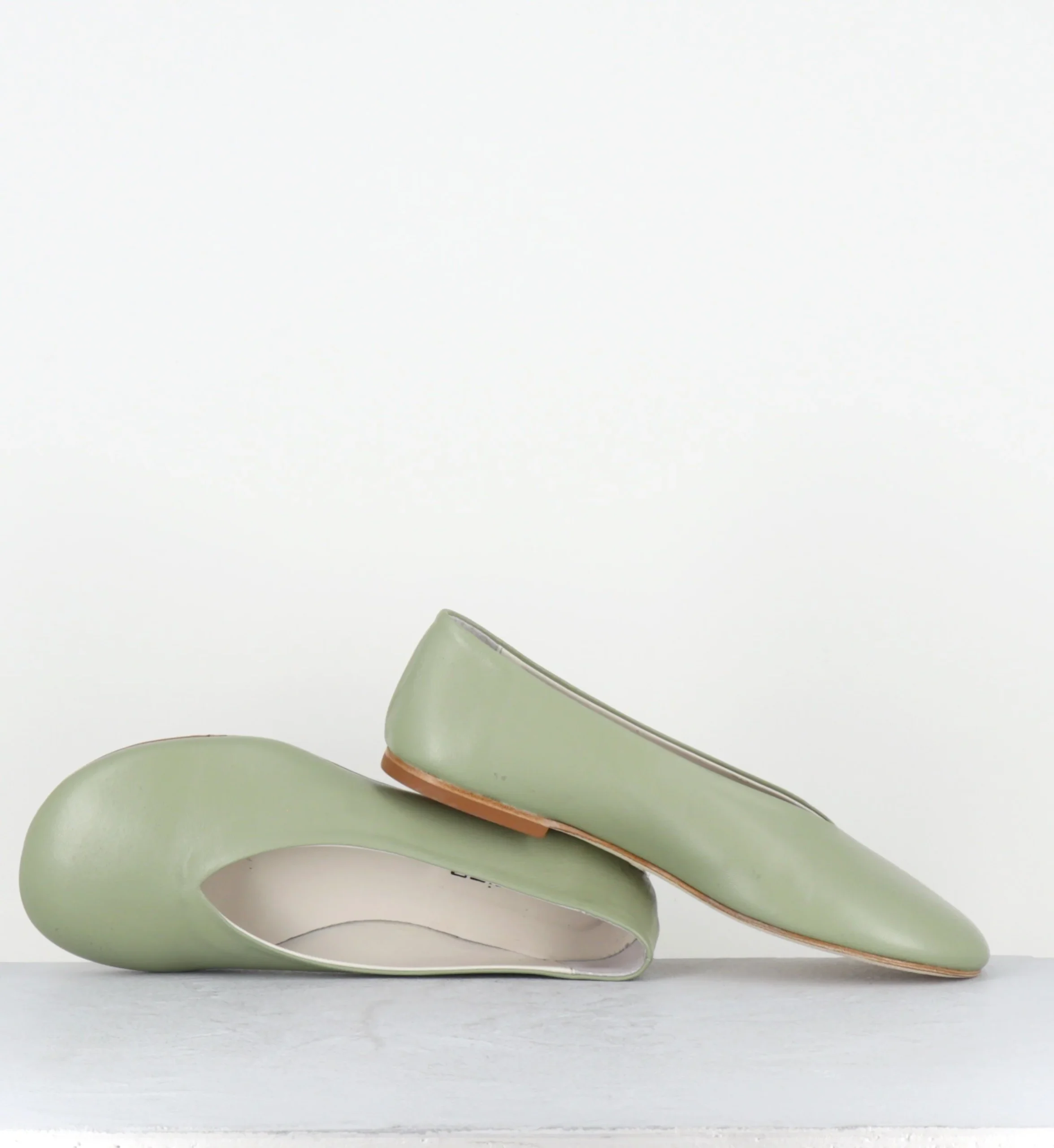 Ballerines rondes en cuir vert clair - NESSO BUFFY ASPARAGO – Image 3