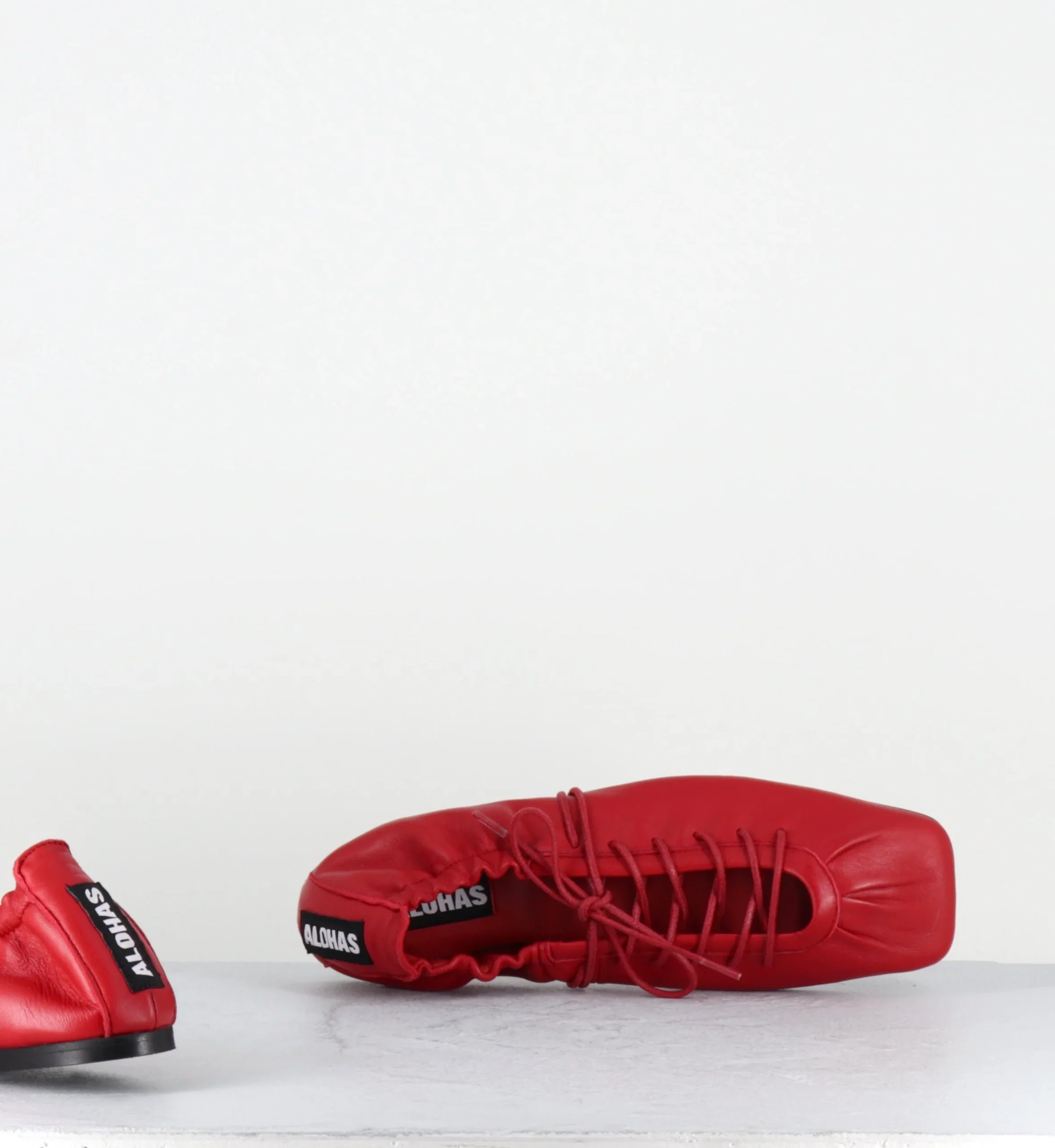 Ballerines à lacets en cuir rouge - AURELINE RED BALLET – Image 4