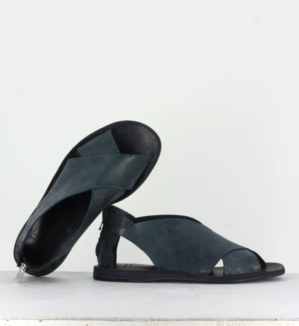 Sandales plates noires - Itaca 026 nero – Image 3