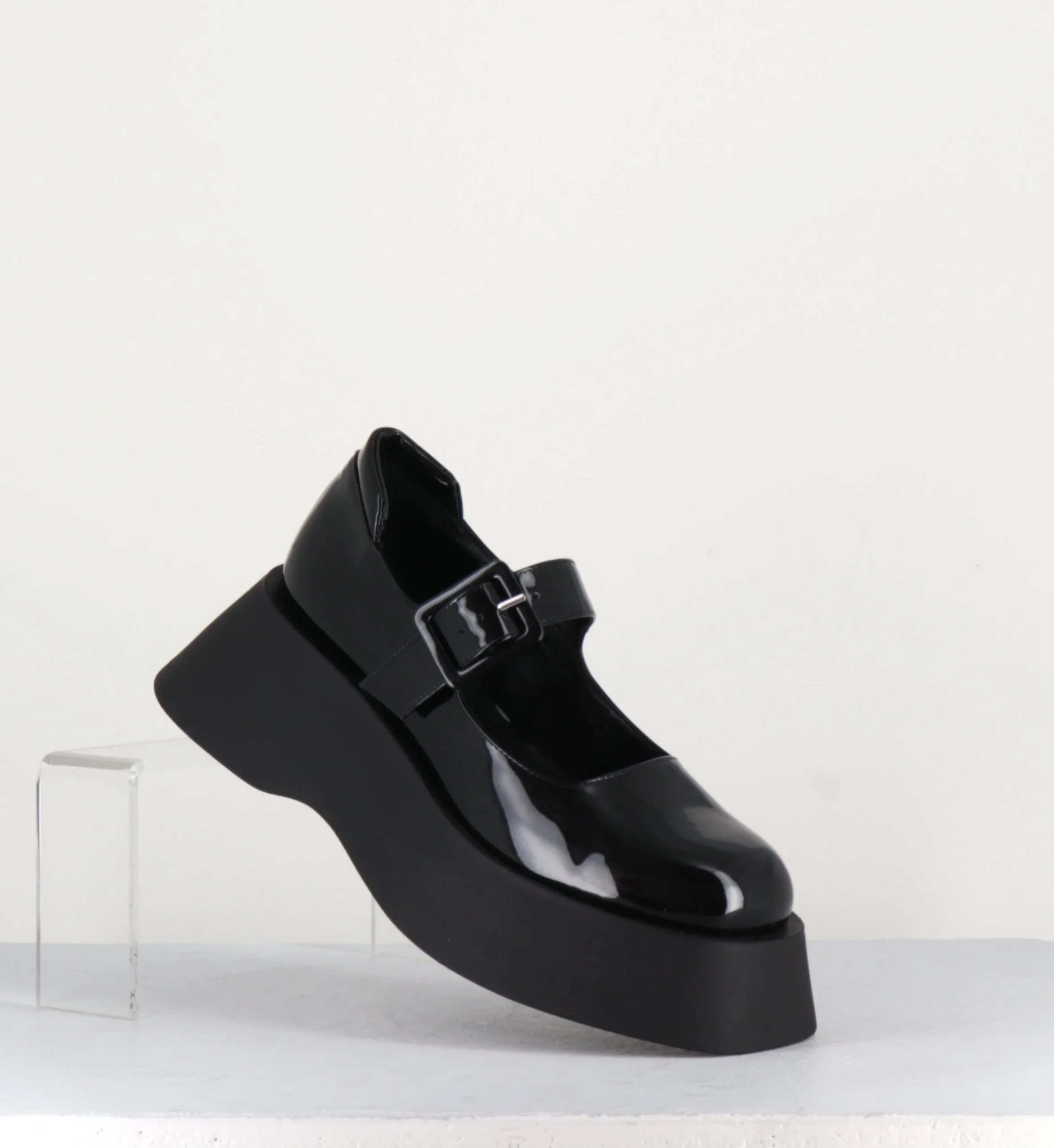 90s babies à plateforme en cuir vernis noir - CORA VERNICE NERO – Image 5