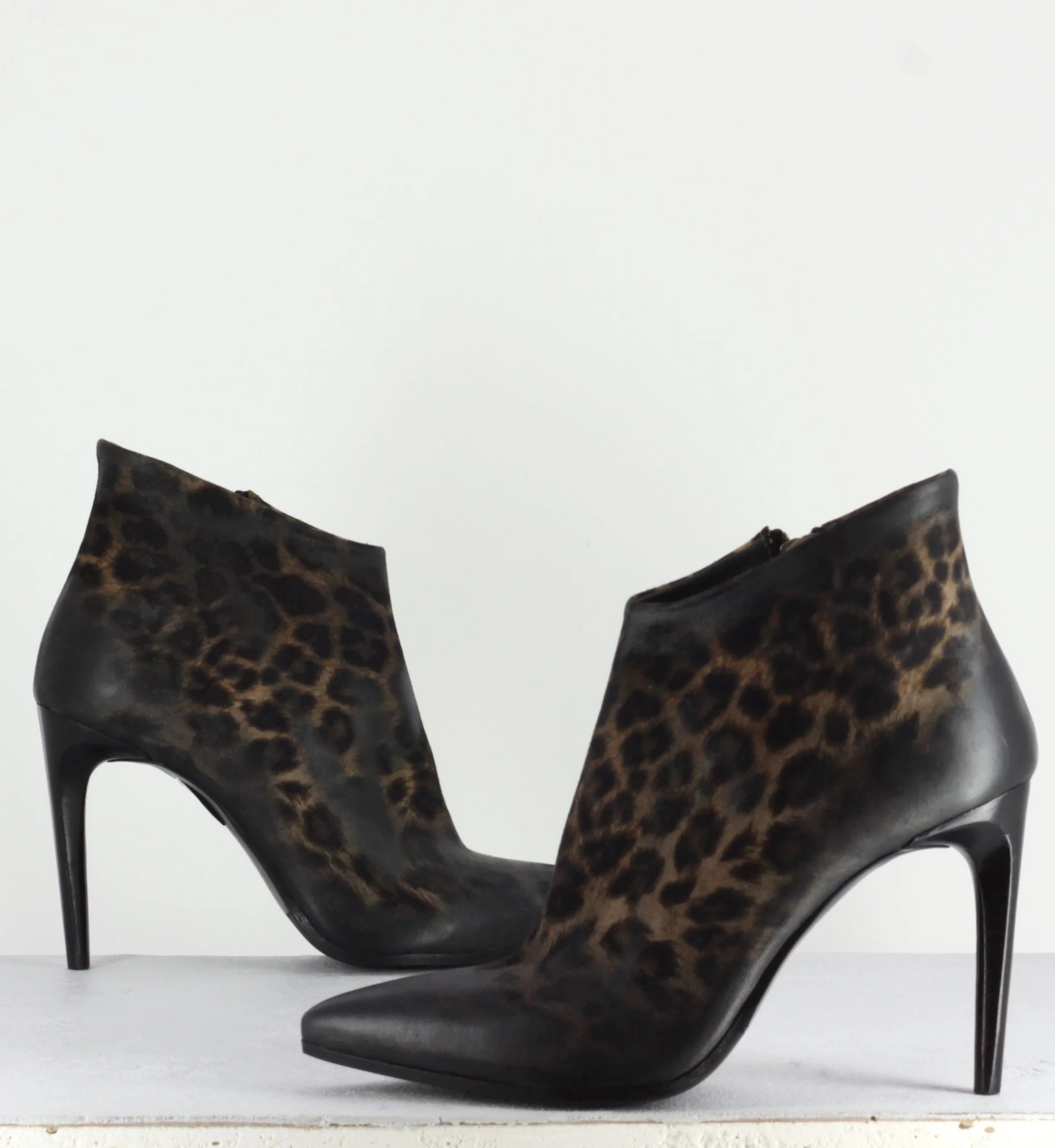 Boots bout pointu talon haut en cuir imprimé léopard - 6588L – Image 3