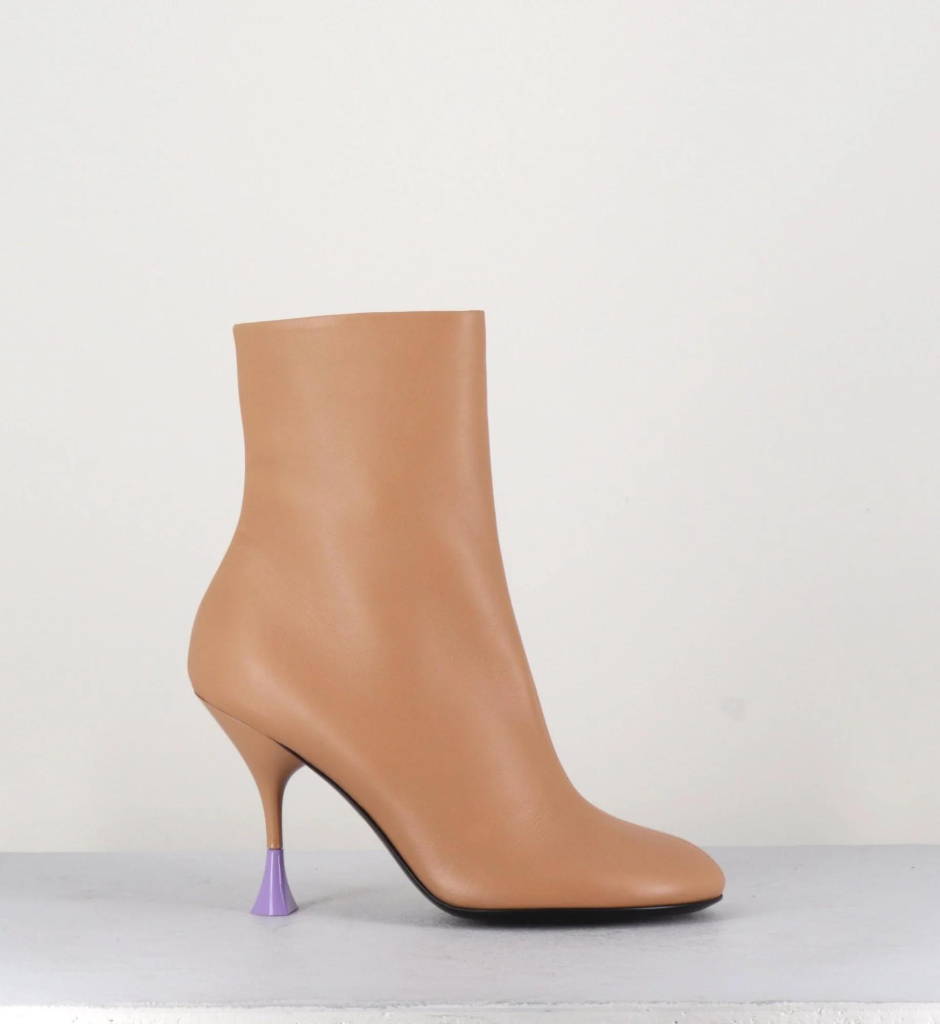 Boots en cuir beige à talon fin - LIDIA 095 BISQUIT – Image 2