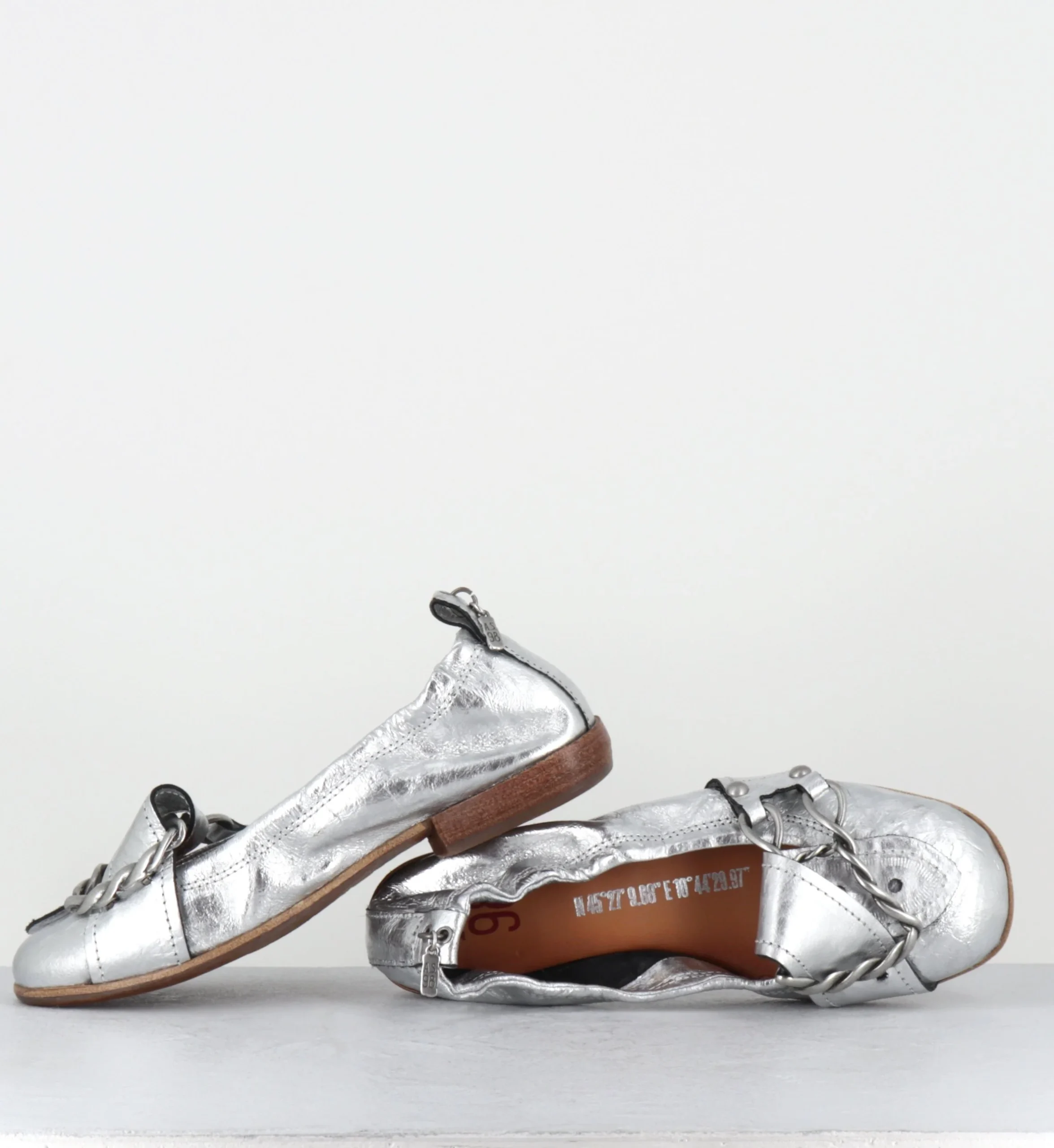 Ballerines en cuir argent et ceinturon métallique - B59107 ARGENTO – Image 3